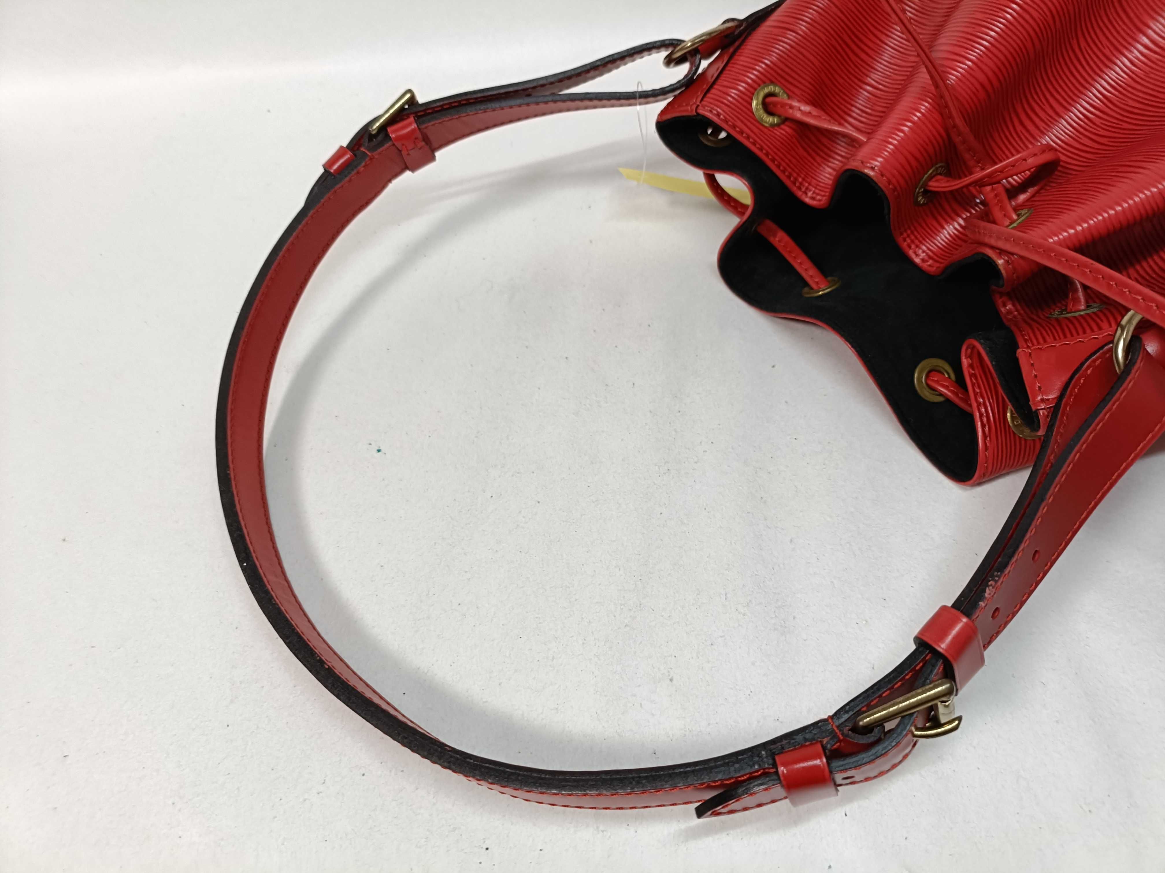 Epi Noé Shoulder Bag — view 3