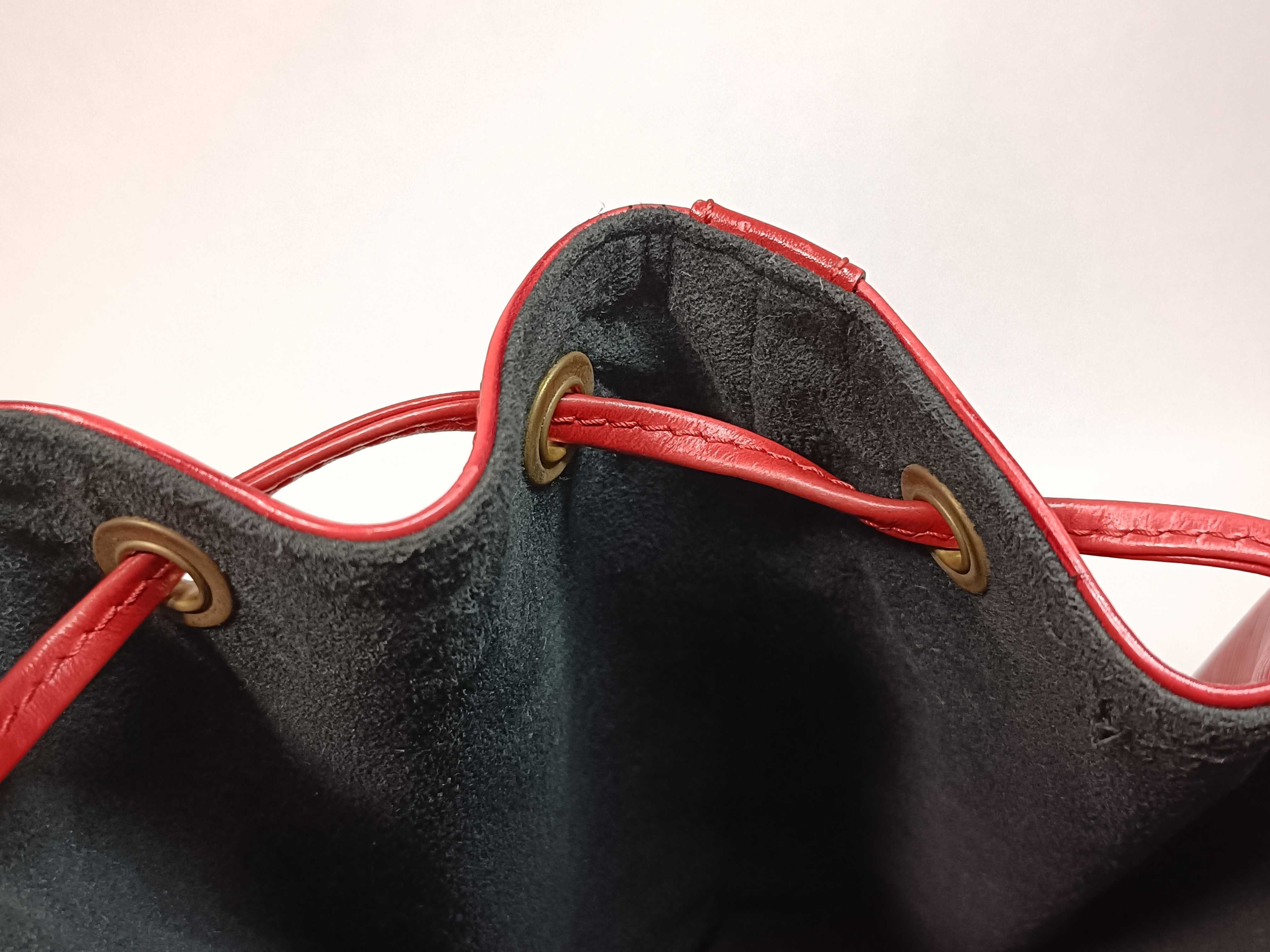 Epi Noé Shoulder Bag — view 8