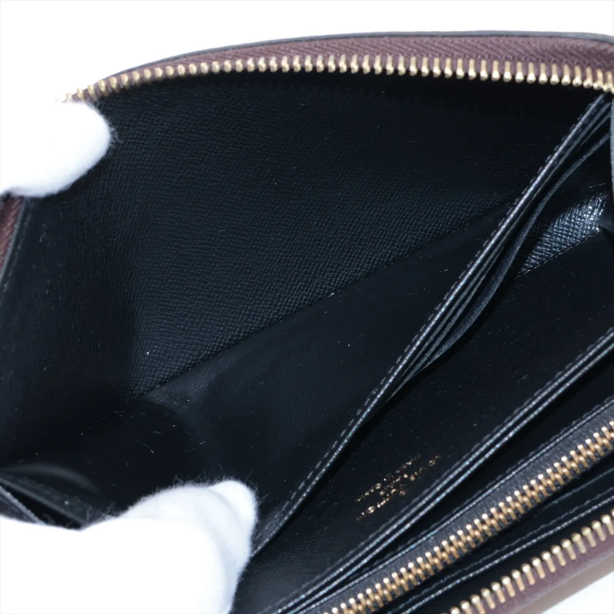 Giant Monogram Reverse Zippy Wallet M69353 CA2220 Camel x Black Round Zip Wallet — view 4