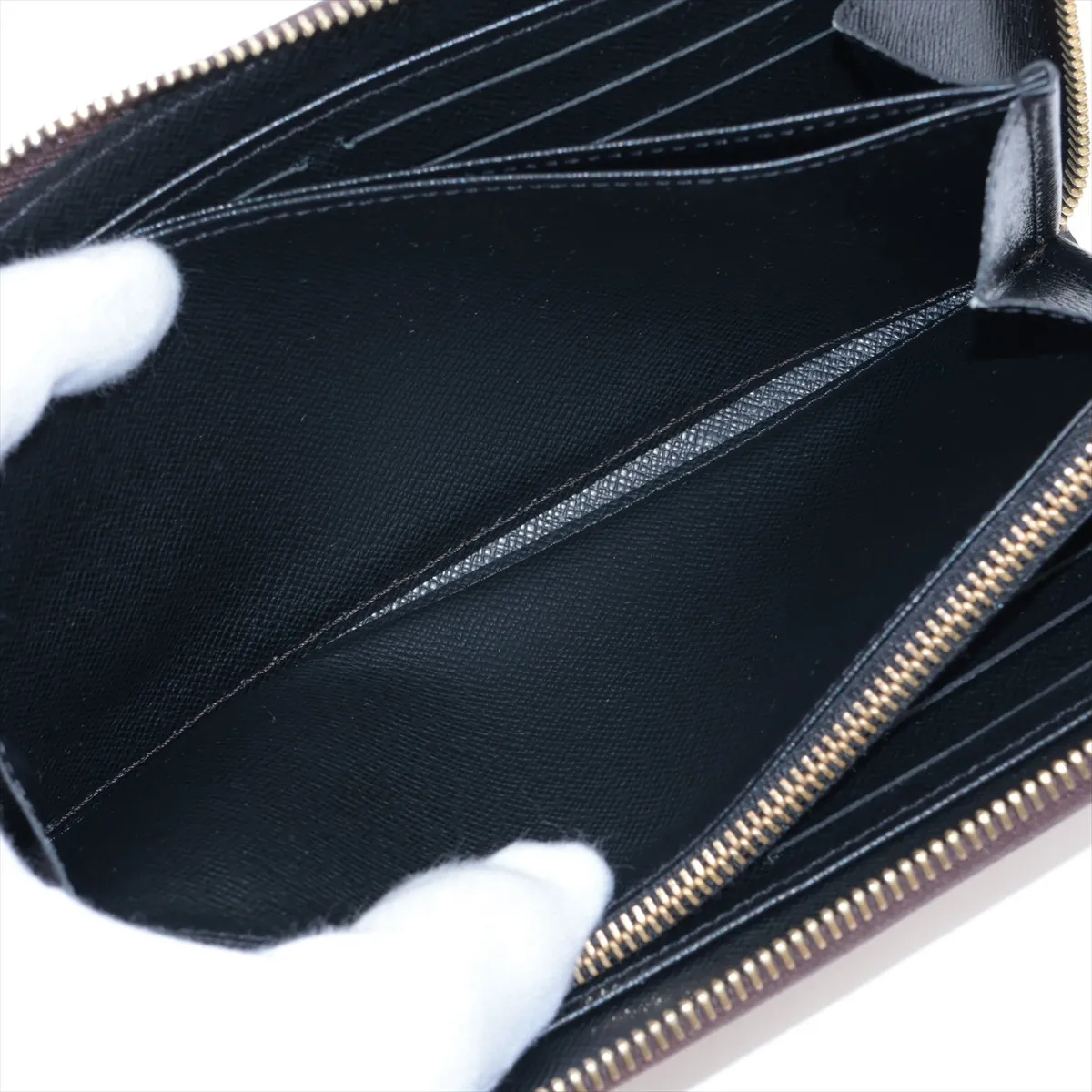 Giant Monogram Reverse Zippy Wallet M69353 CA2220 Camel x Black Round Zip Wallet — view 7