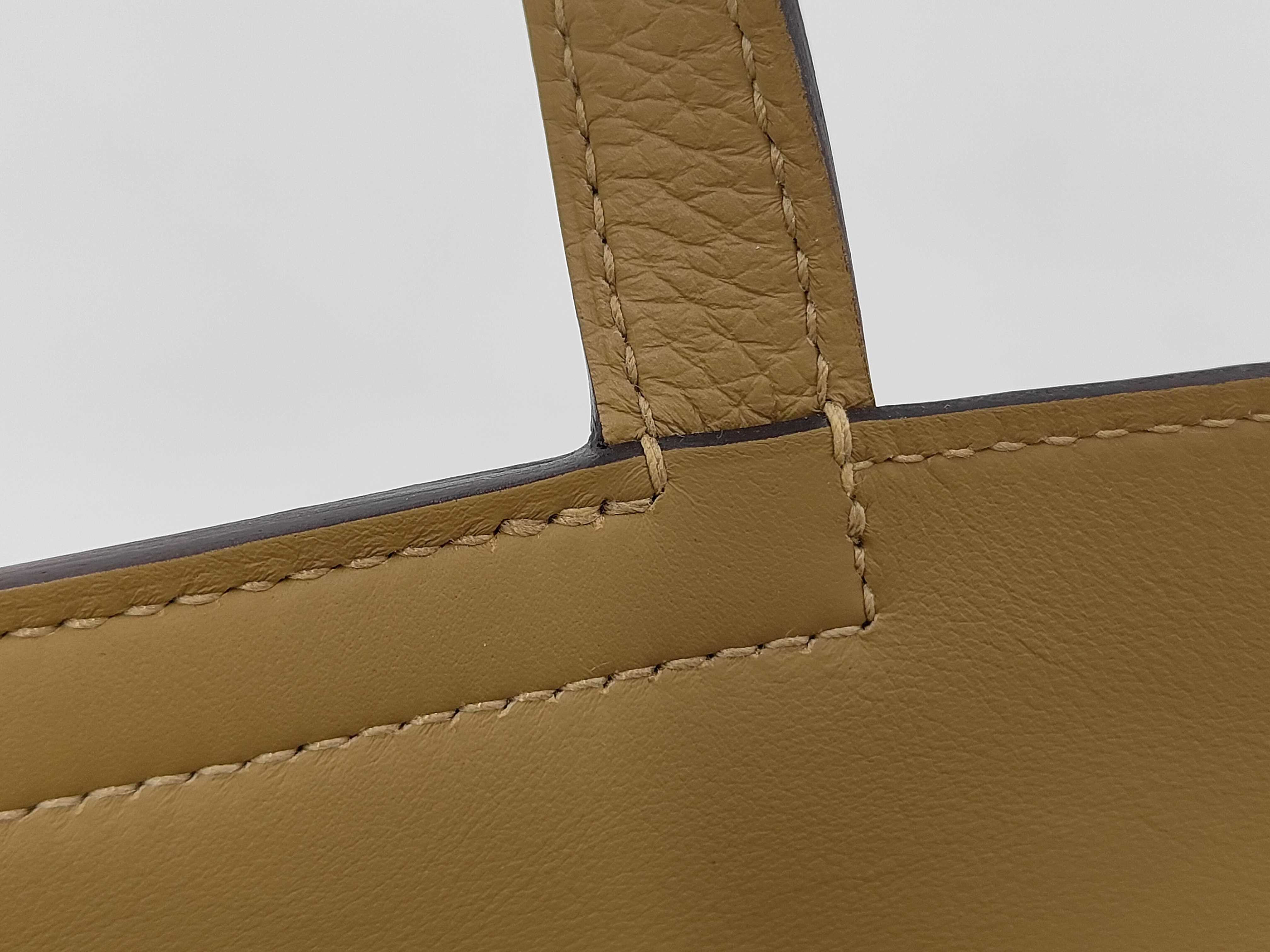 Alzan 25 Taurillon Dune Silver Hardware G Engraved Bag — view 12