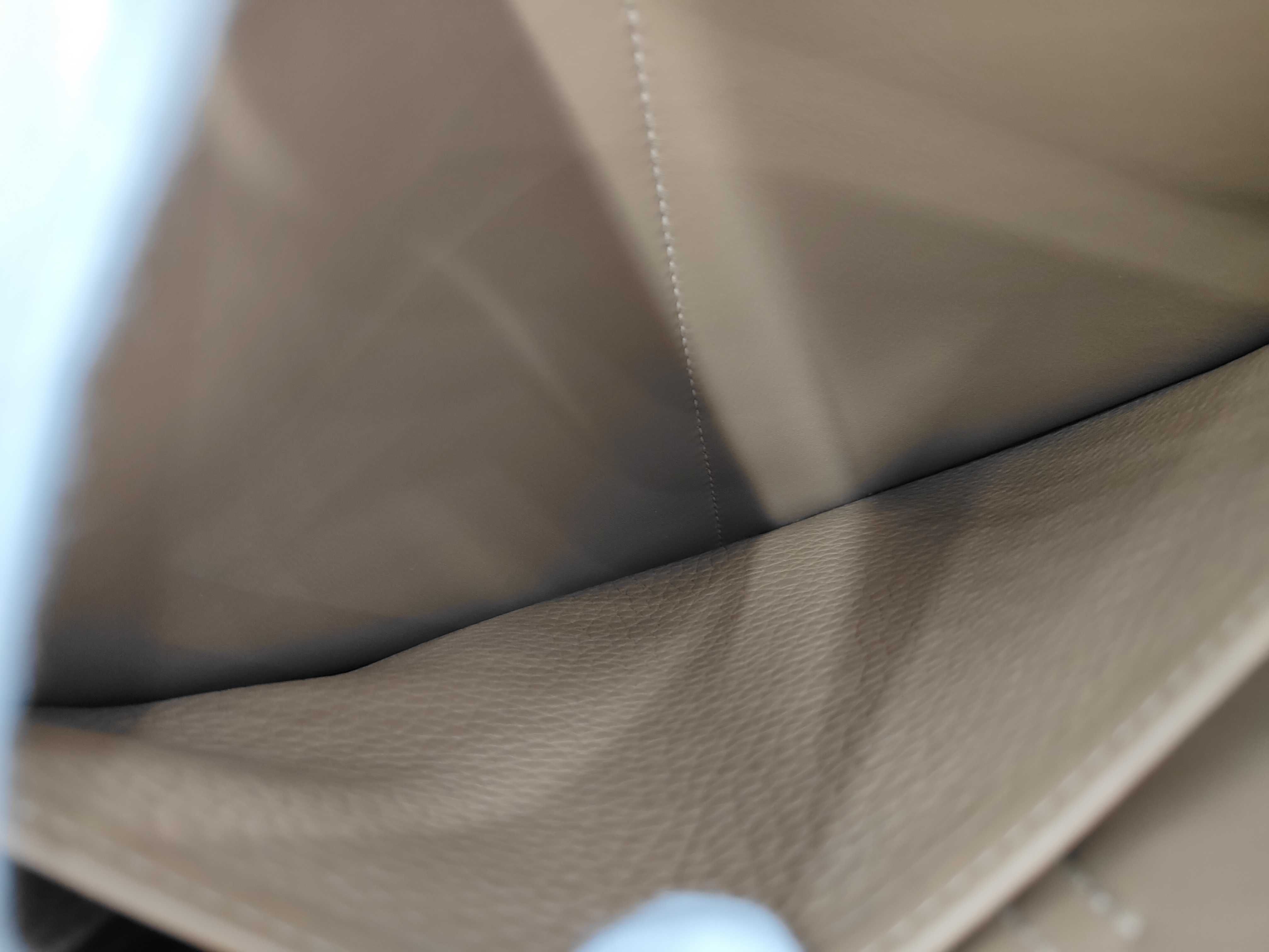 Alzan 25 Taurillon Dune Silver Hardware G Engraved Bag — view 9