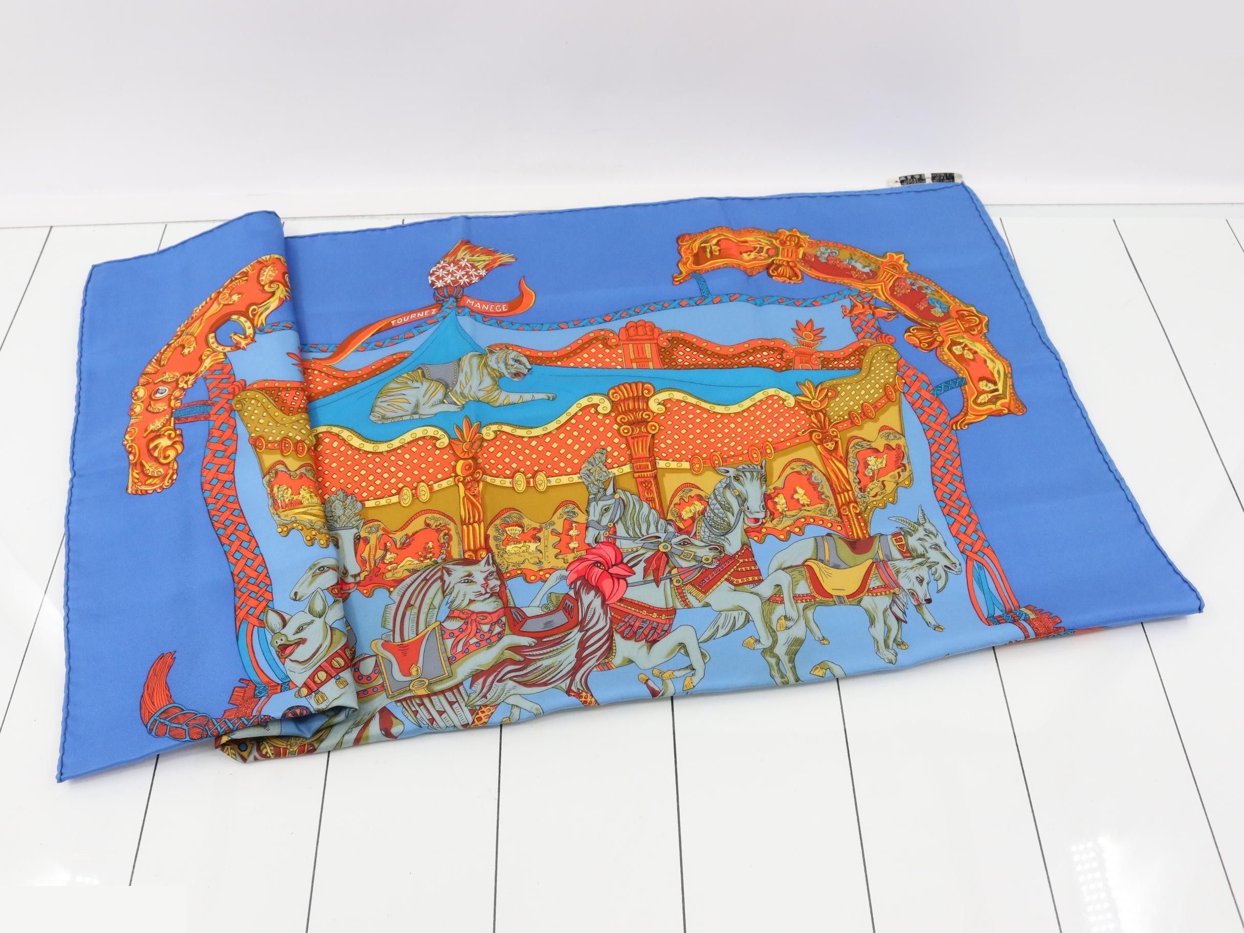 Carre 90 TOURNEZ MANAGE Merry-go-round Scarf, Blue — view 3