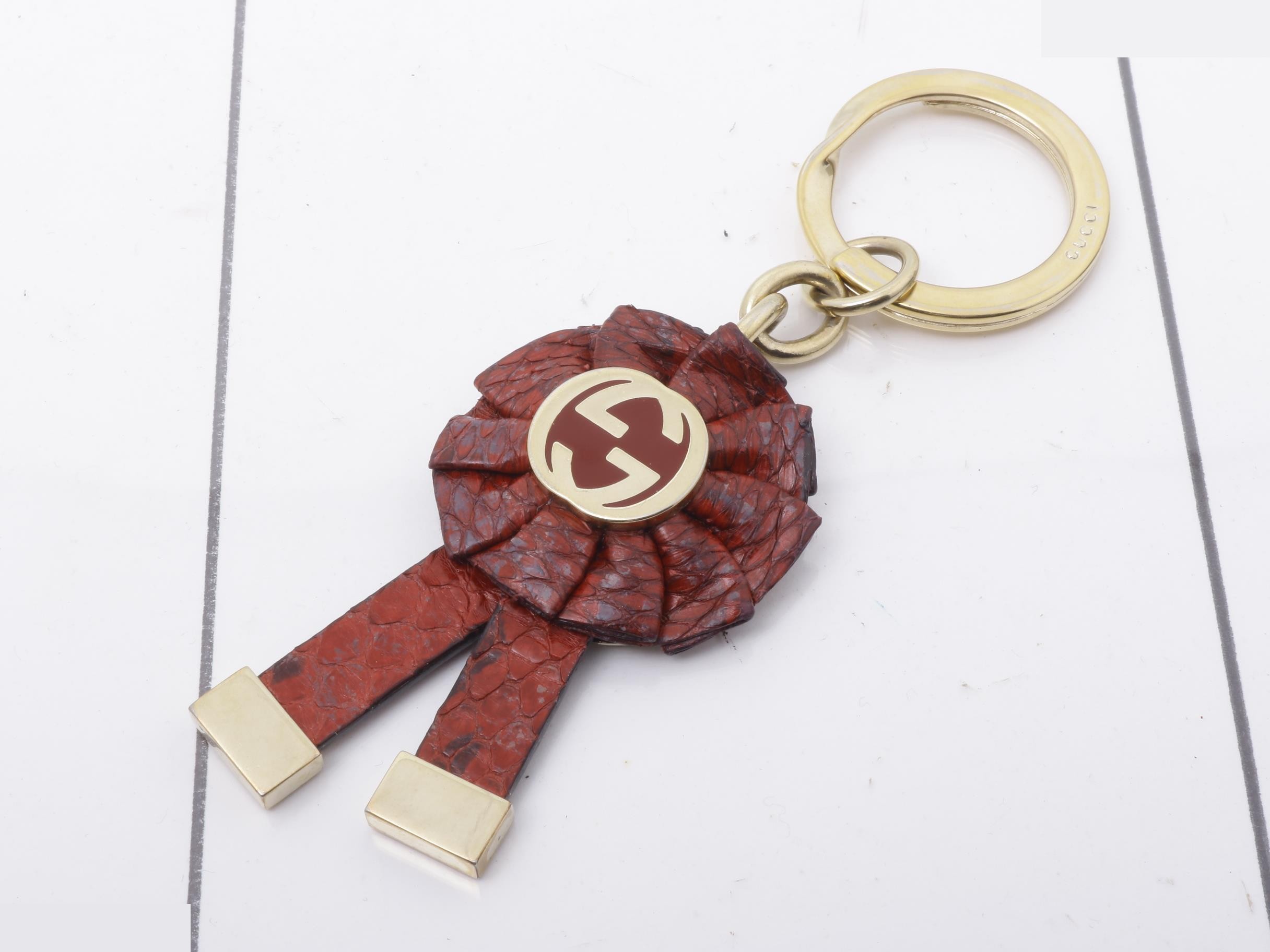 Interlocking Keyring, Red