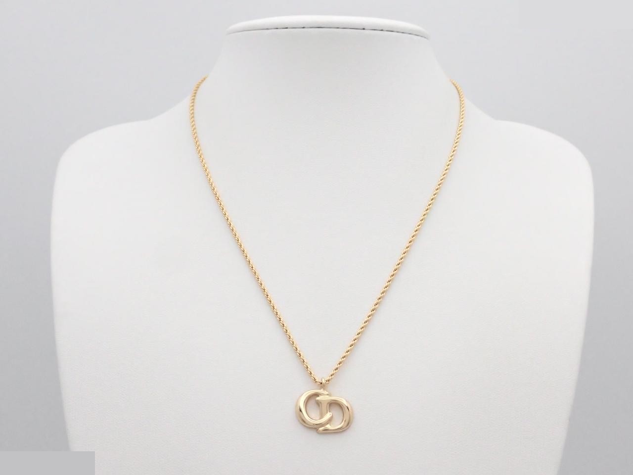 Other lines: Precious metal necklaces and pendants, chain approximately 42cm. — view 3