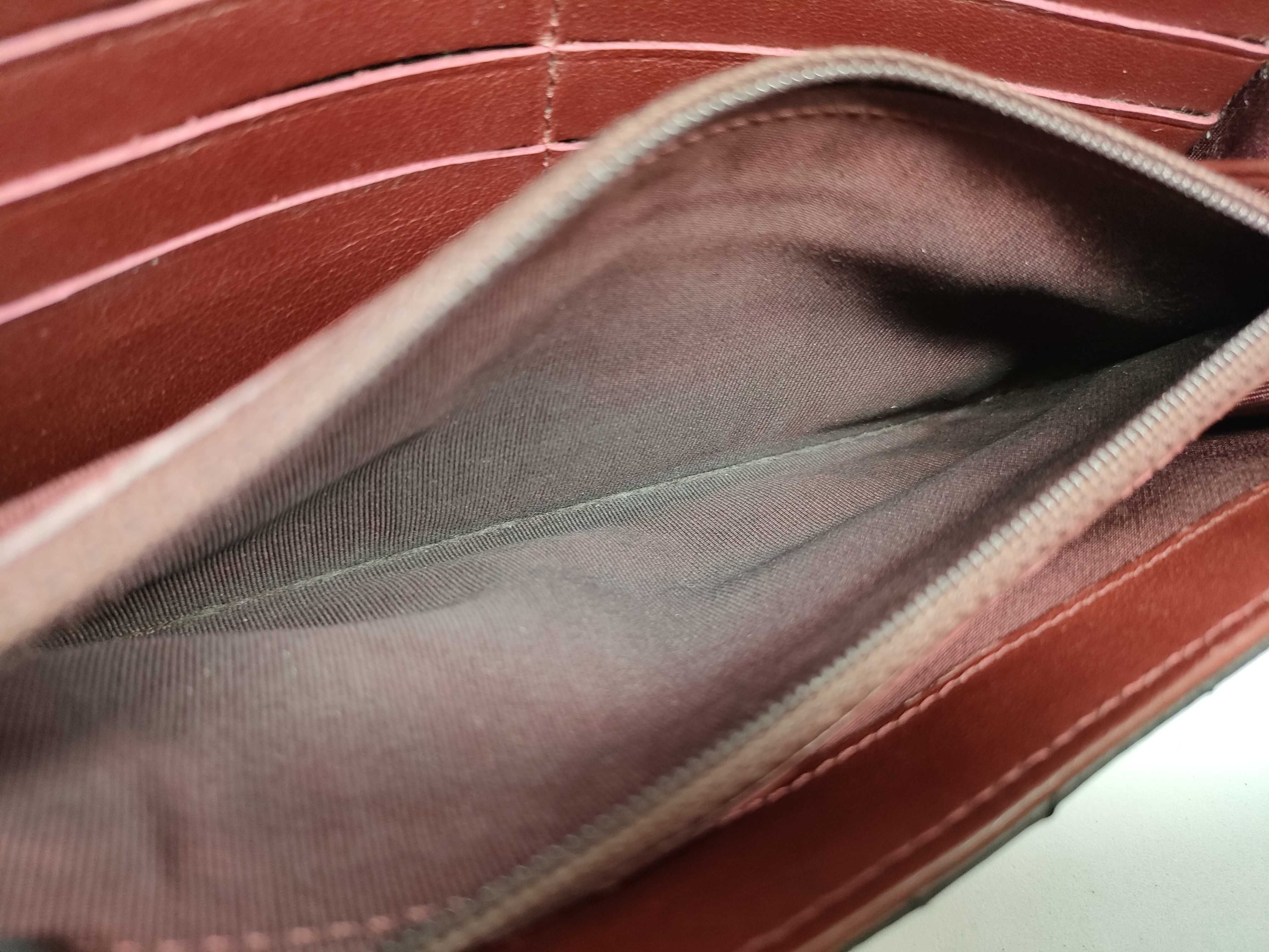 Caviar Skin Coco Matelassé Long Wallet — view 9
