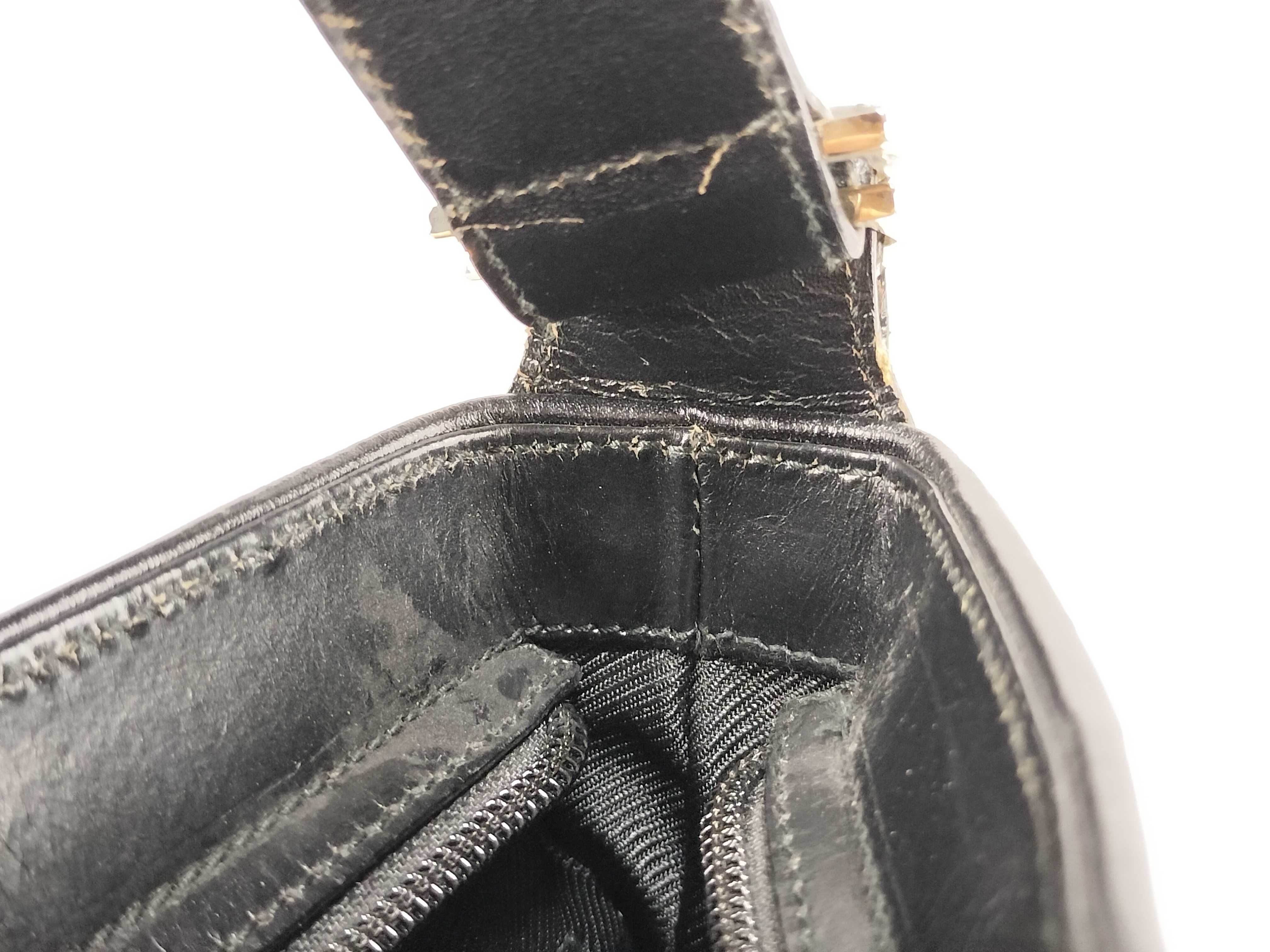 GG Canvas Shoulder Bag, GG Canvas Black — view 9