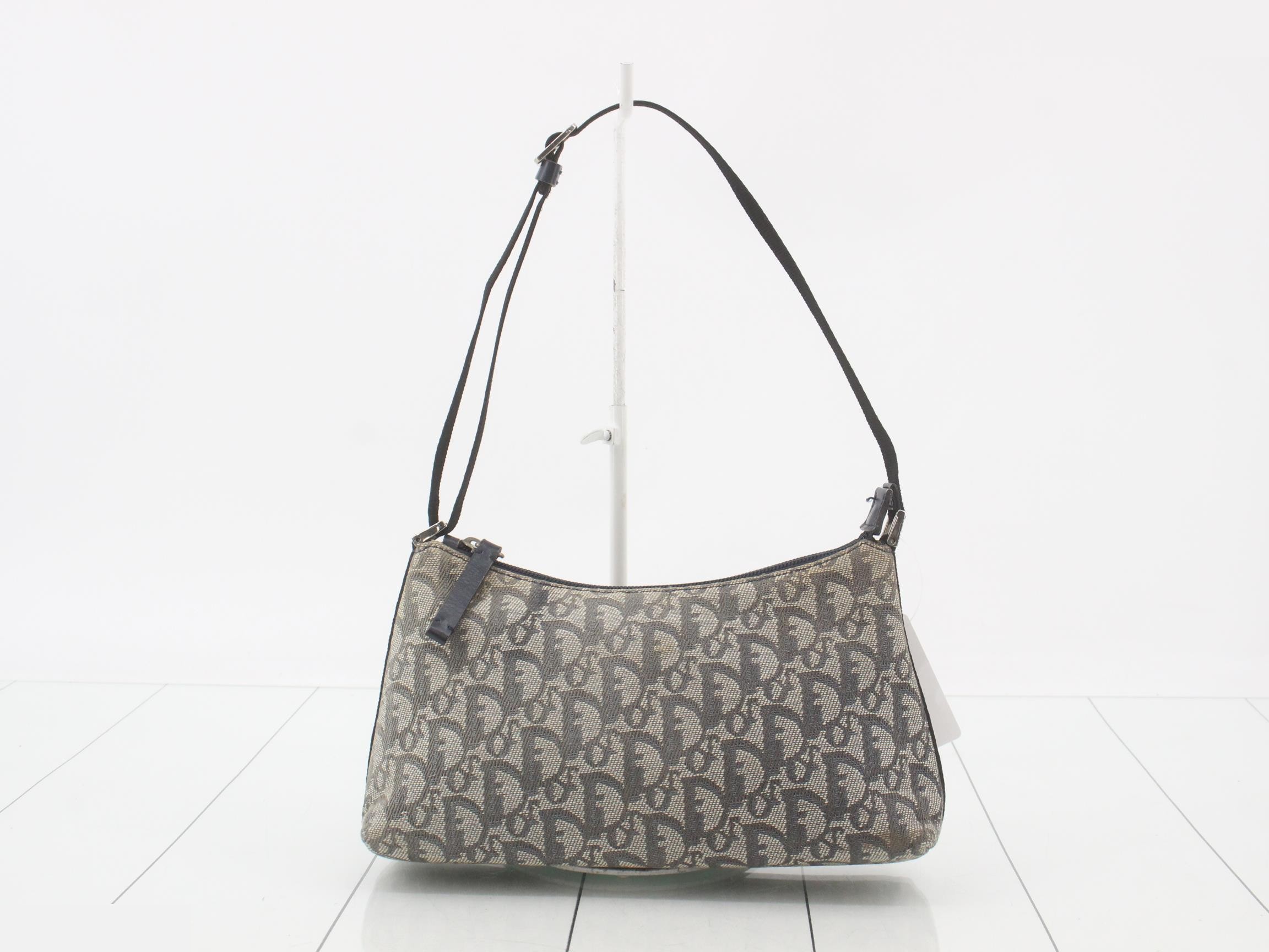 Trotter (bag) - Shoulder bag - Accessory pouch