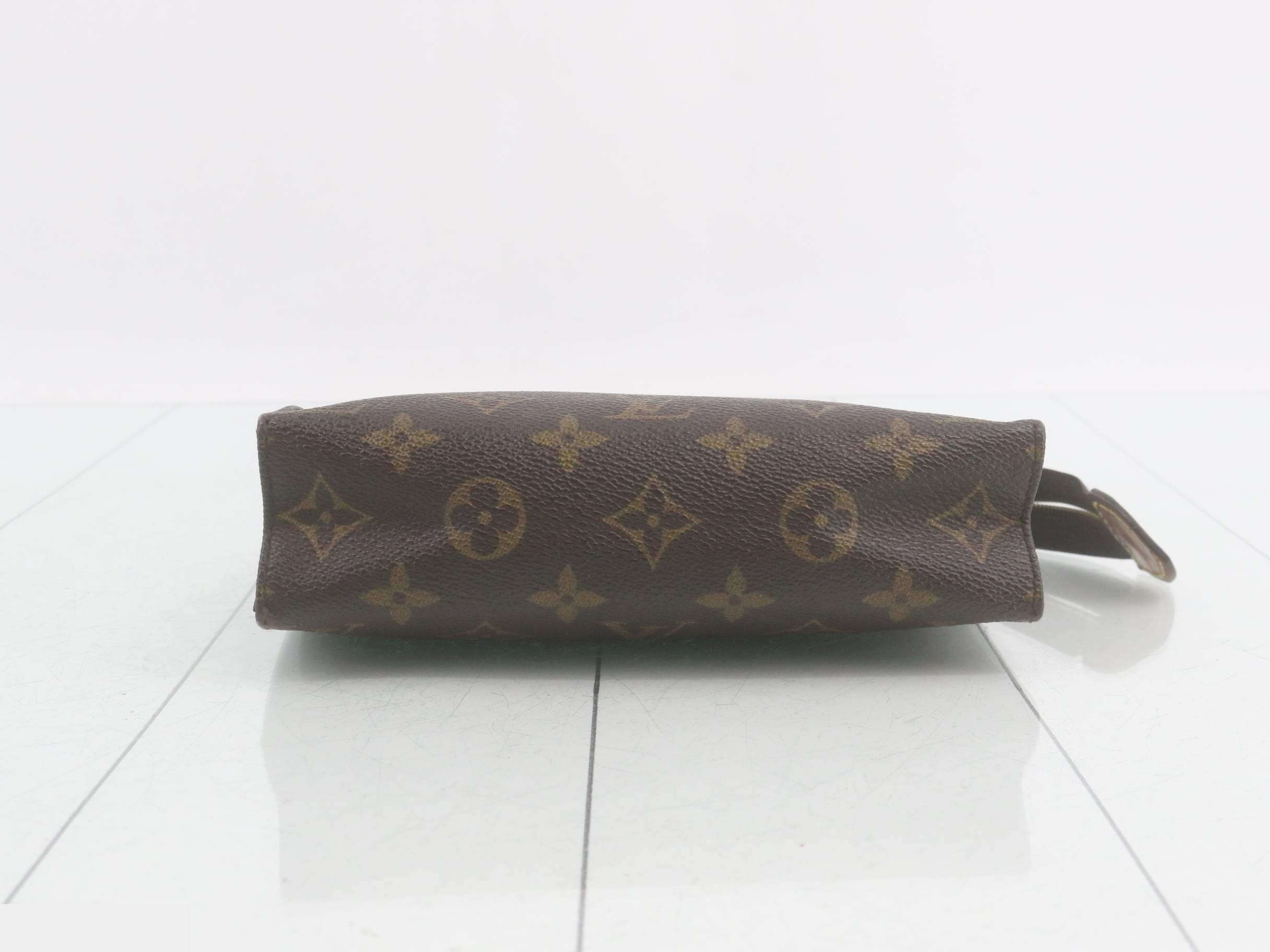 Pochette Toilette 19 Monogram M47544 — view 3