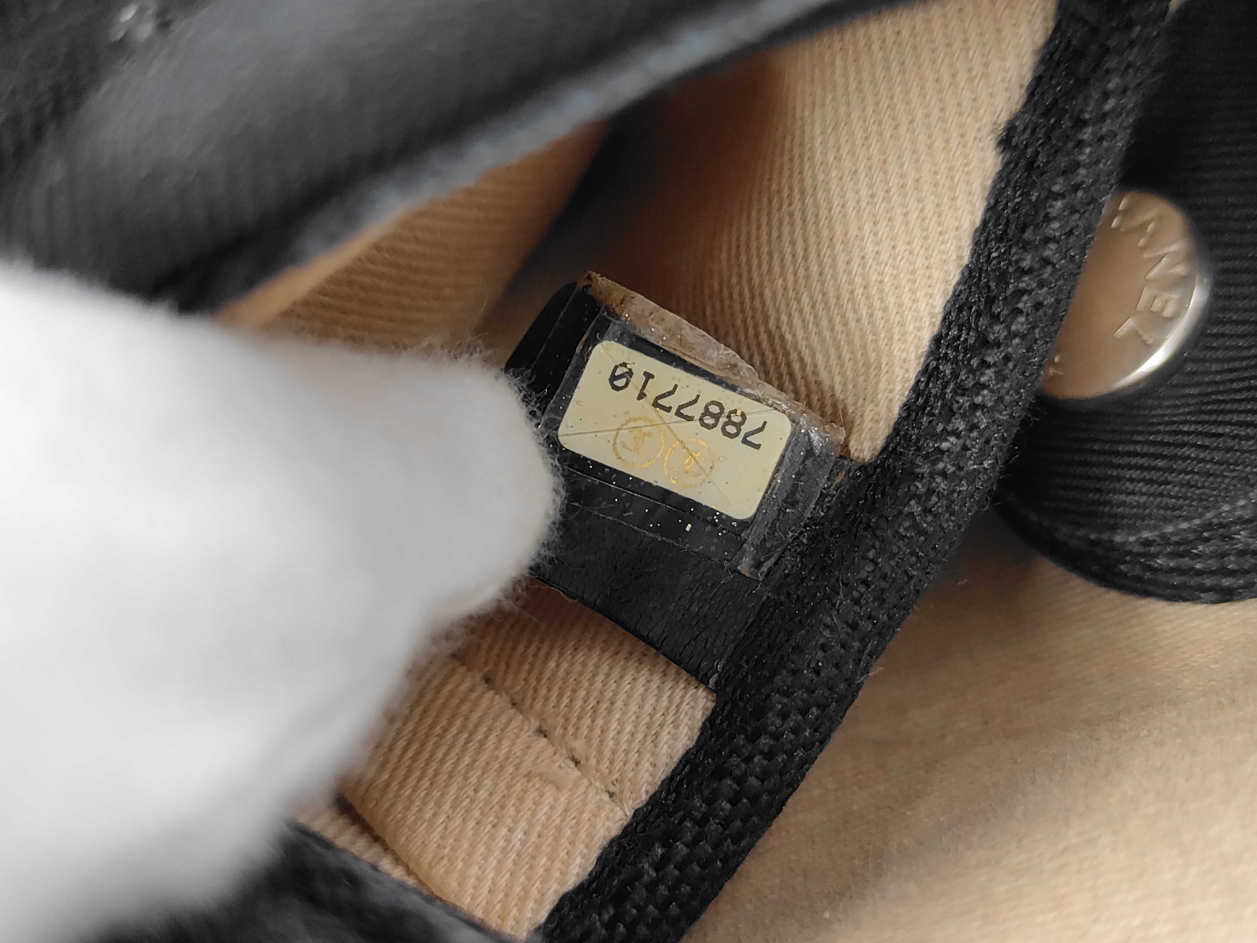 shoulder bag — view 11