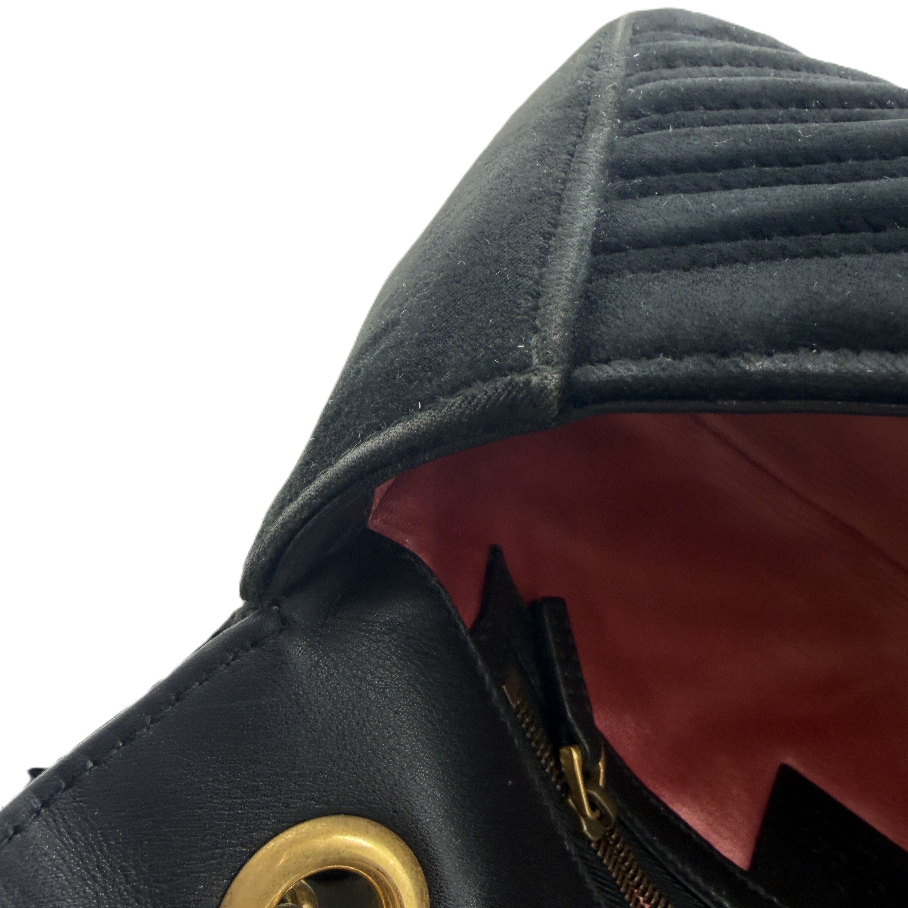 GG Marmont Matelassé Velvet Chain Shoulder Bag — view 11