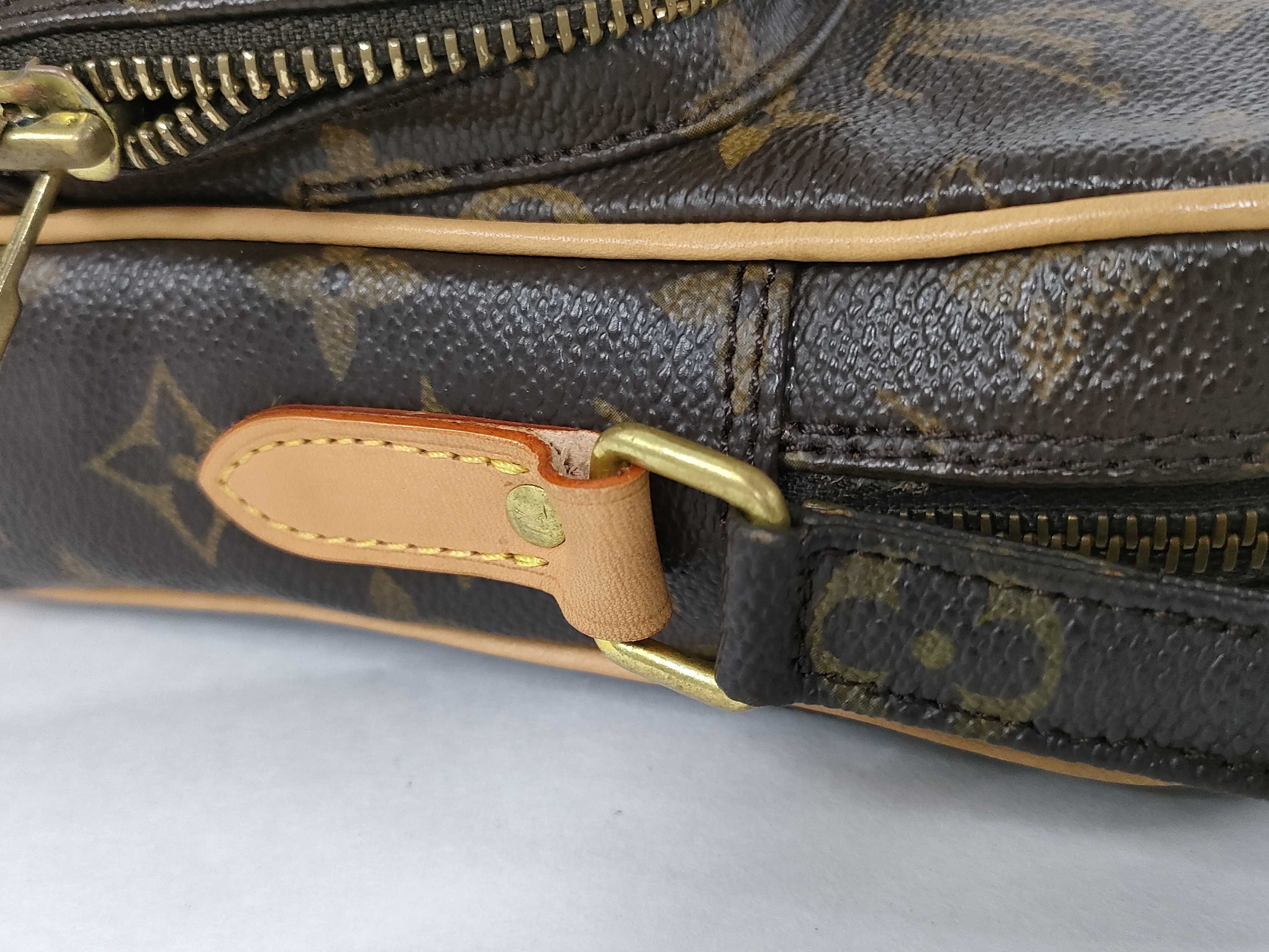 Monogram Louis Vuitton Shoulder Bag — view 5