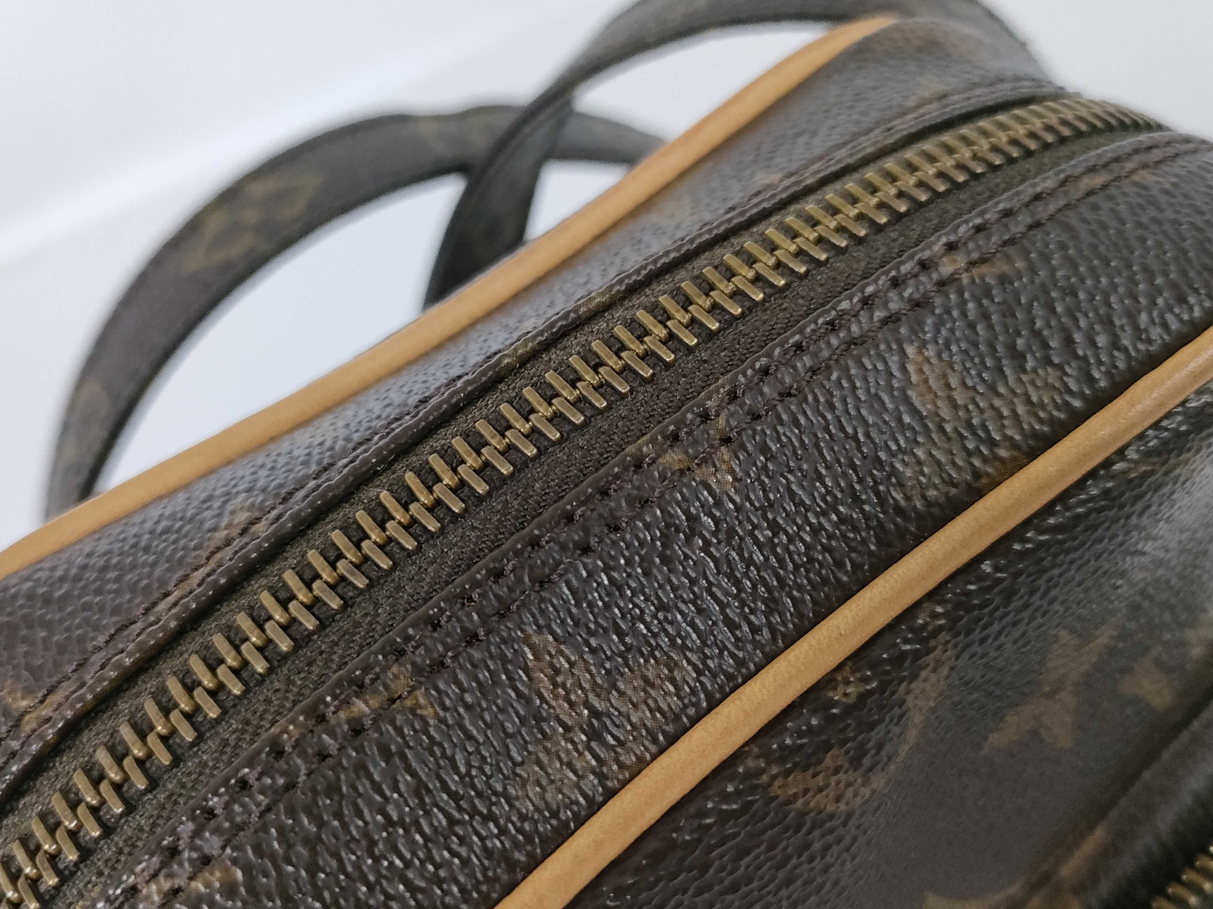 Monogram Louis Vuitton Shoulder Bag — view 8