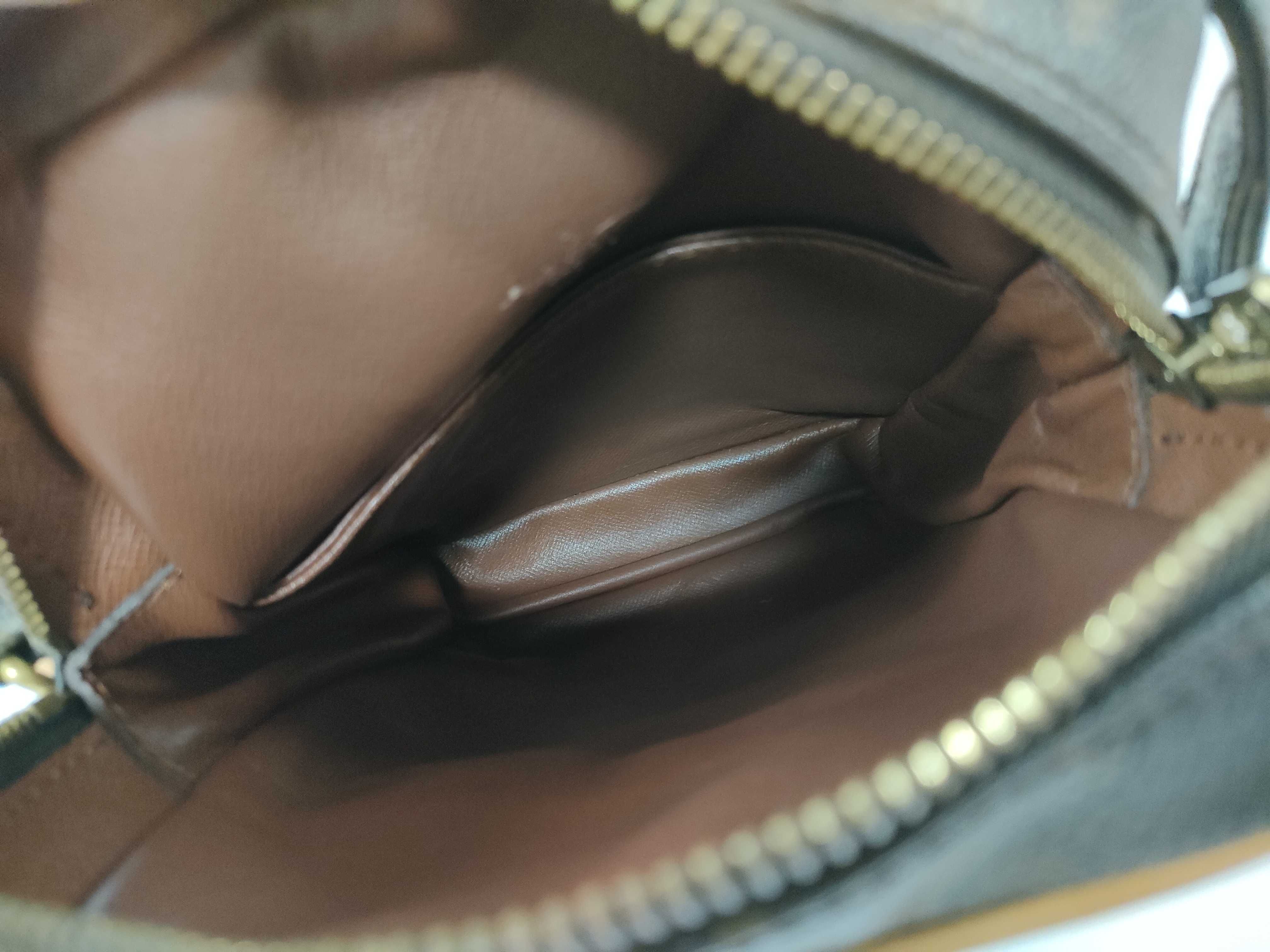 Monogram Louis Vuitton Shoulder Bag — view 9