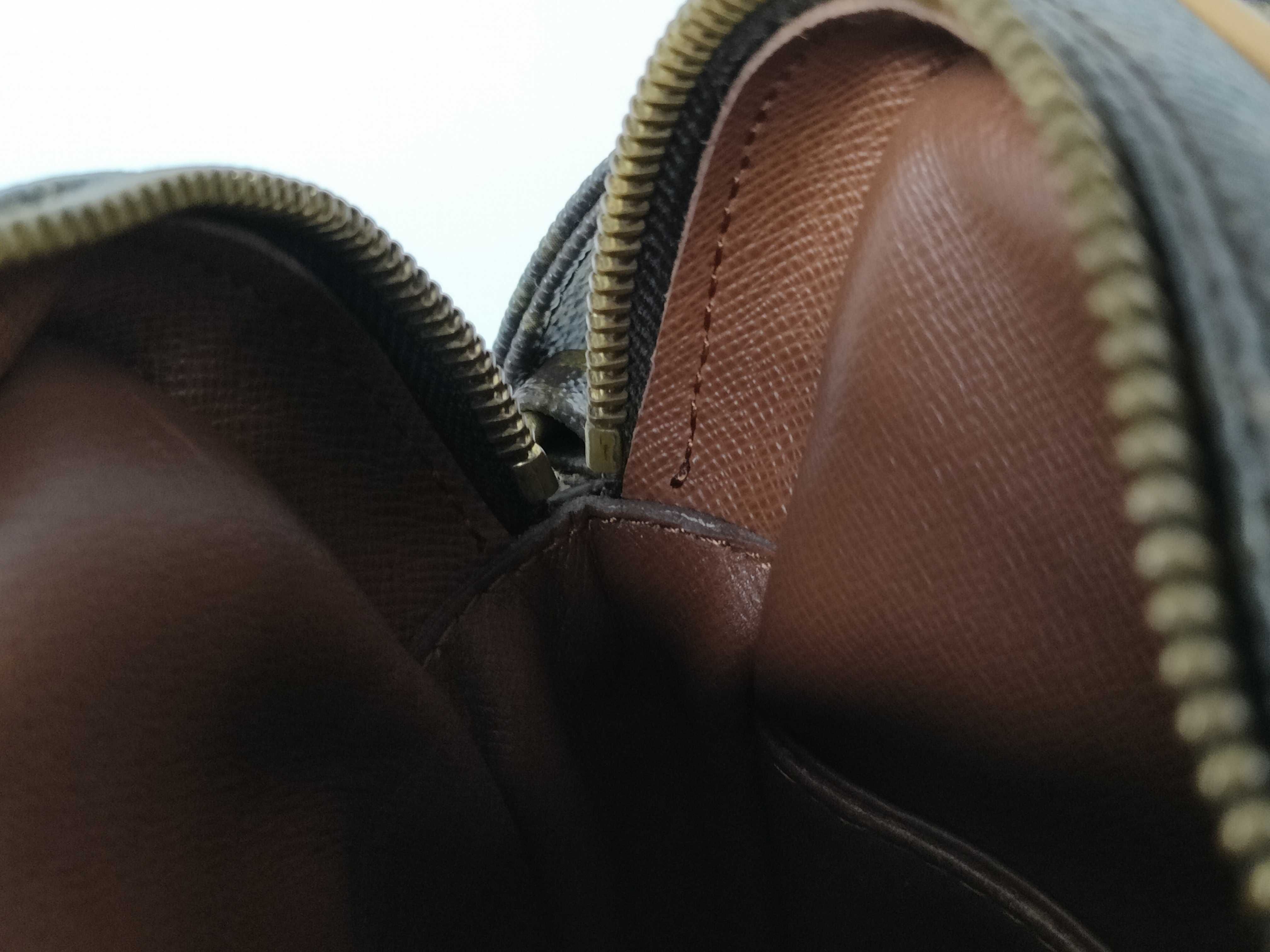 Monogram Louis Vuitton Shoulder Bag — view 10