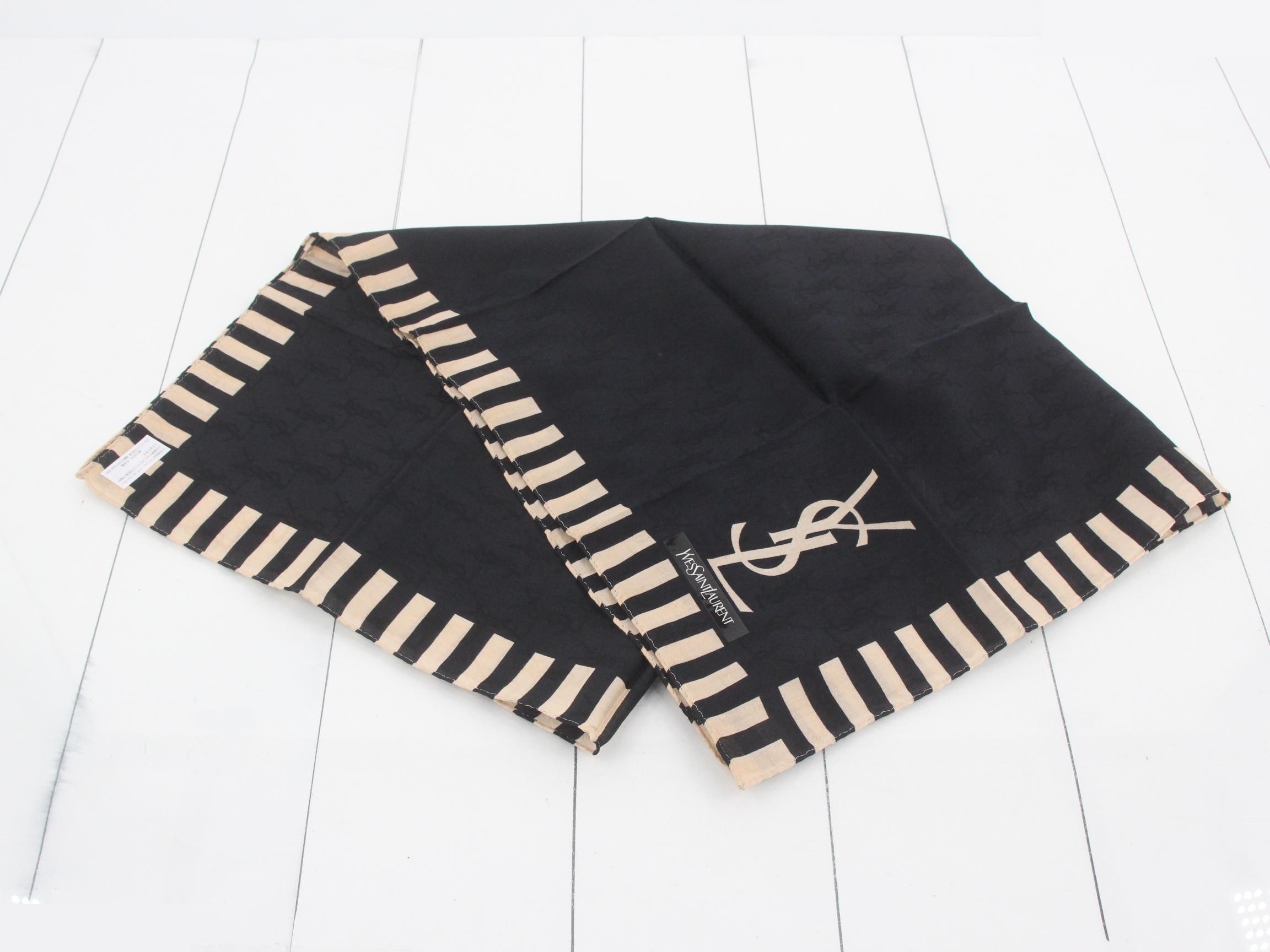 handkerchief — view 2
