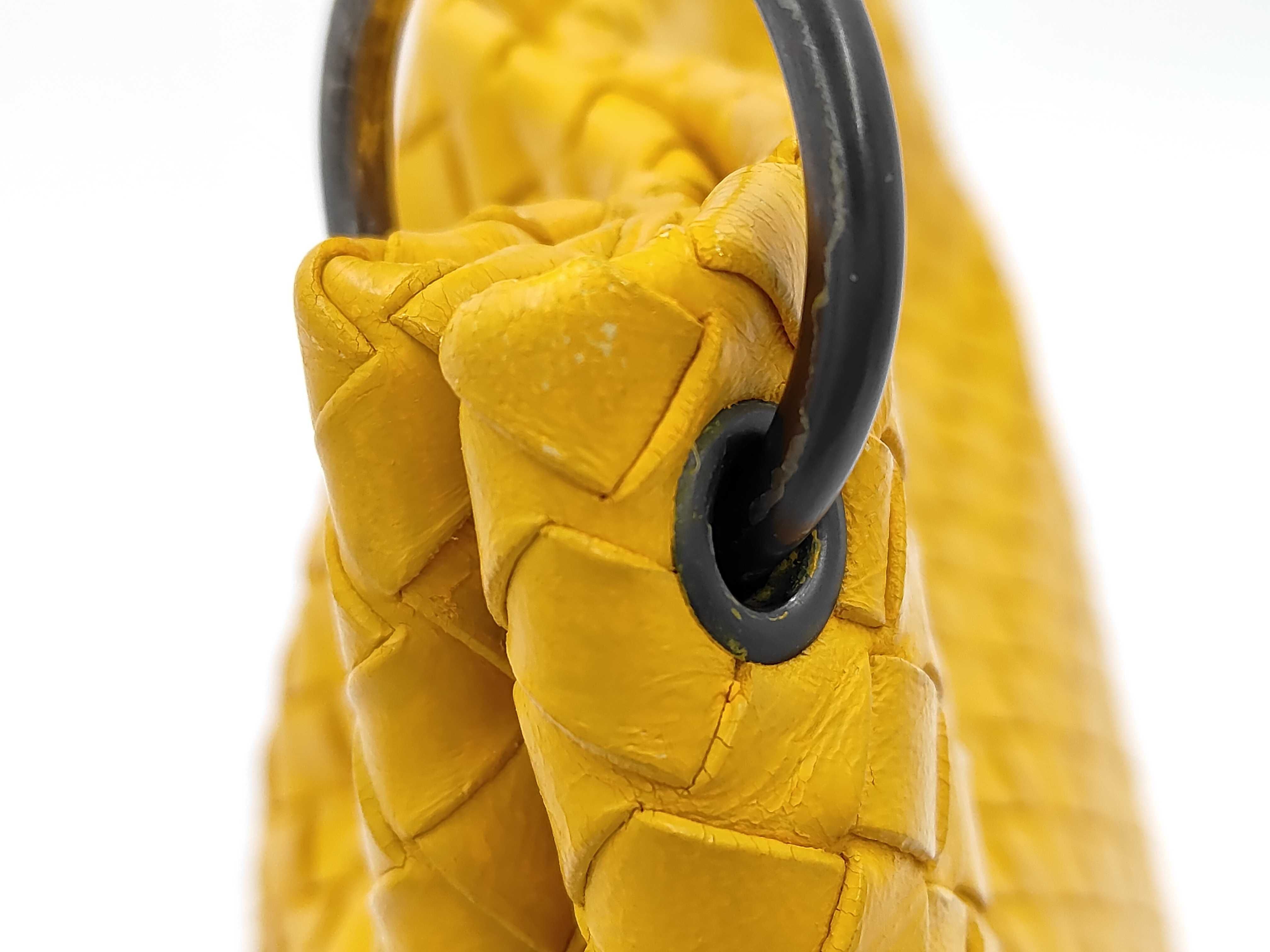handbag — view 3