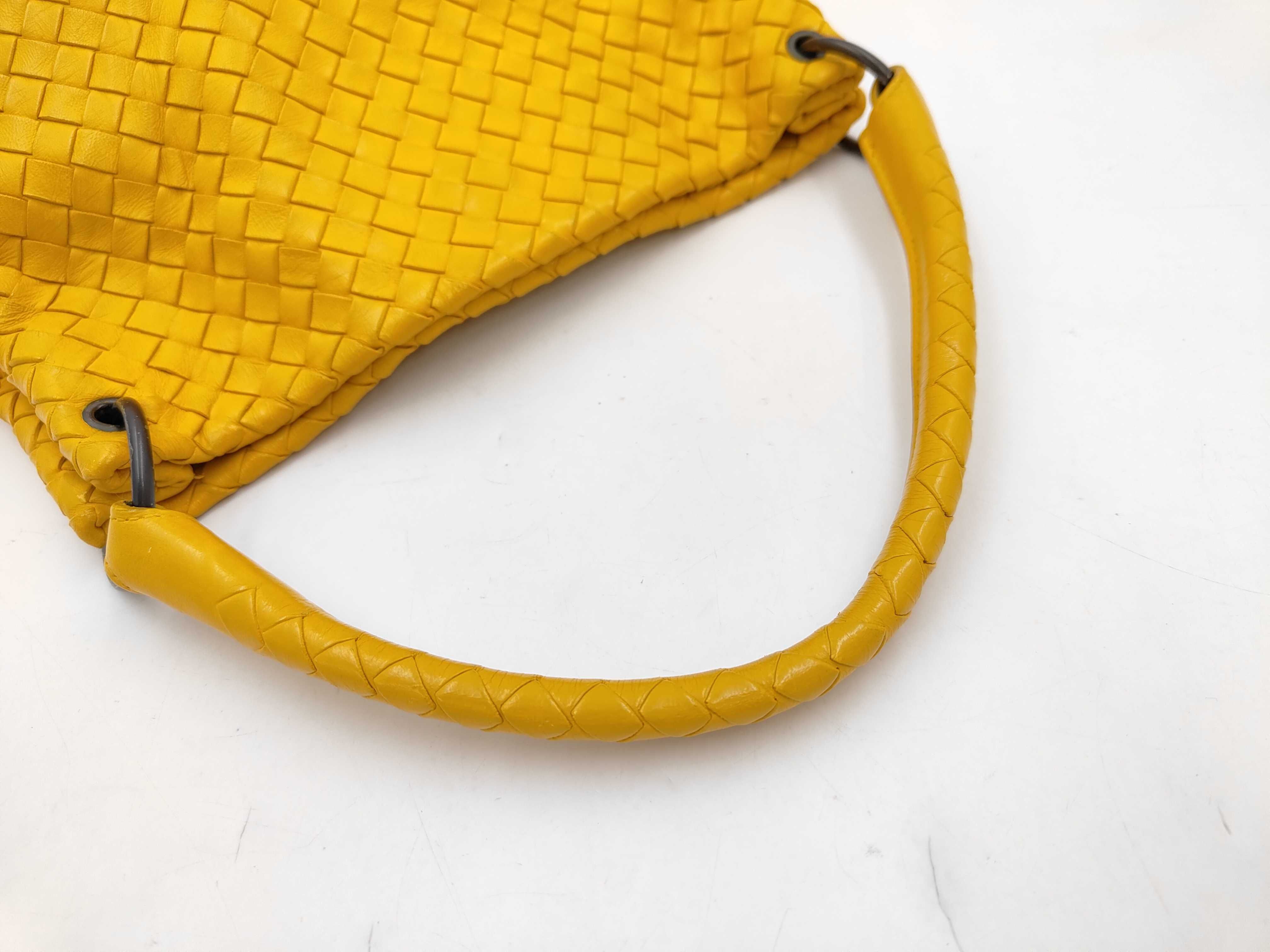 handbag — view 4