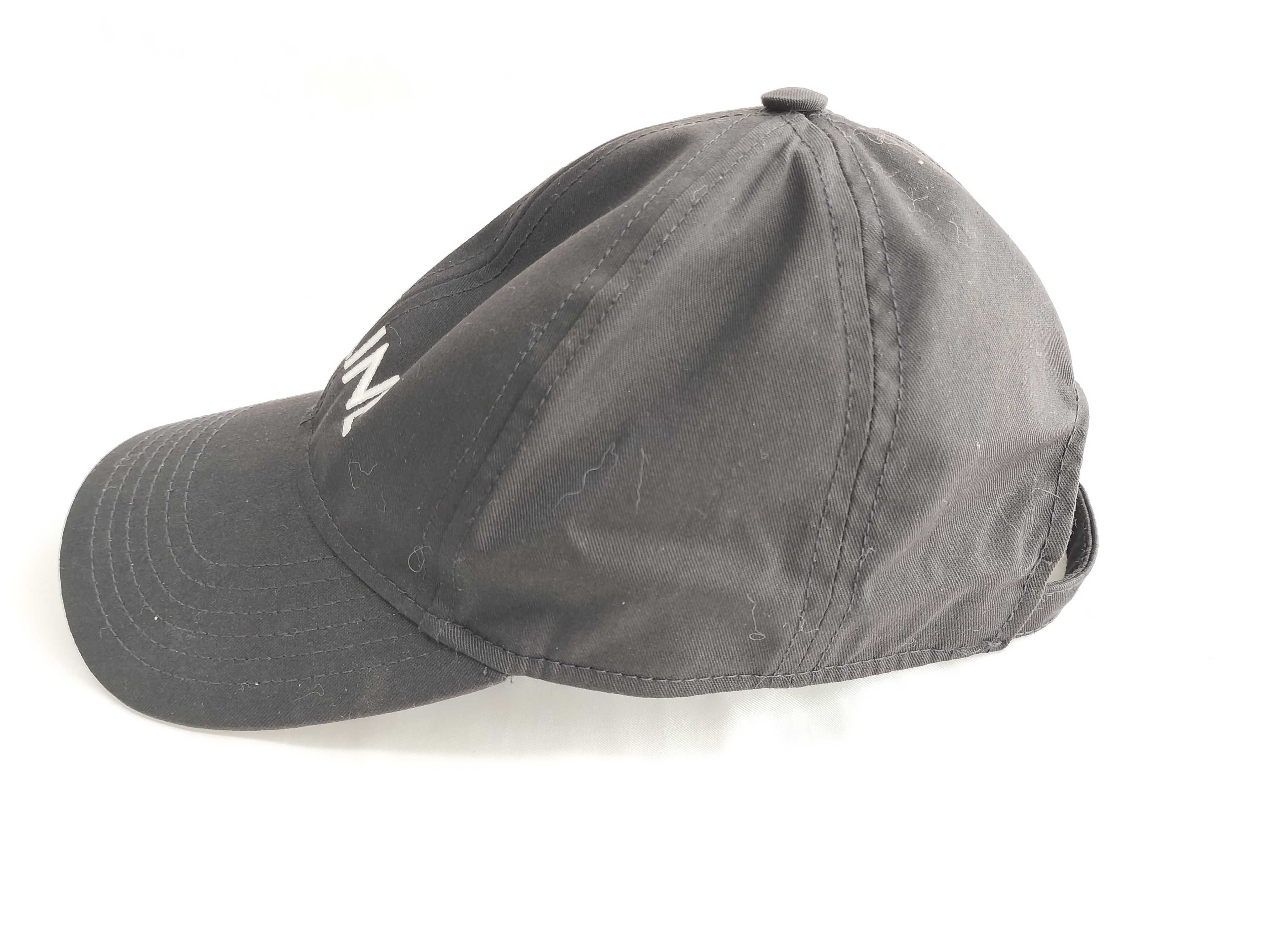 caps and other accessories — view 2