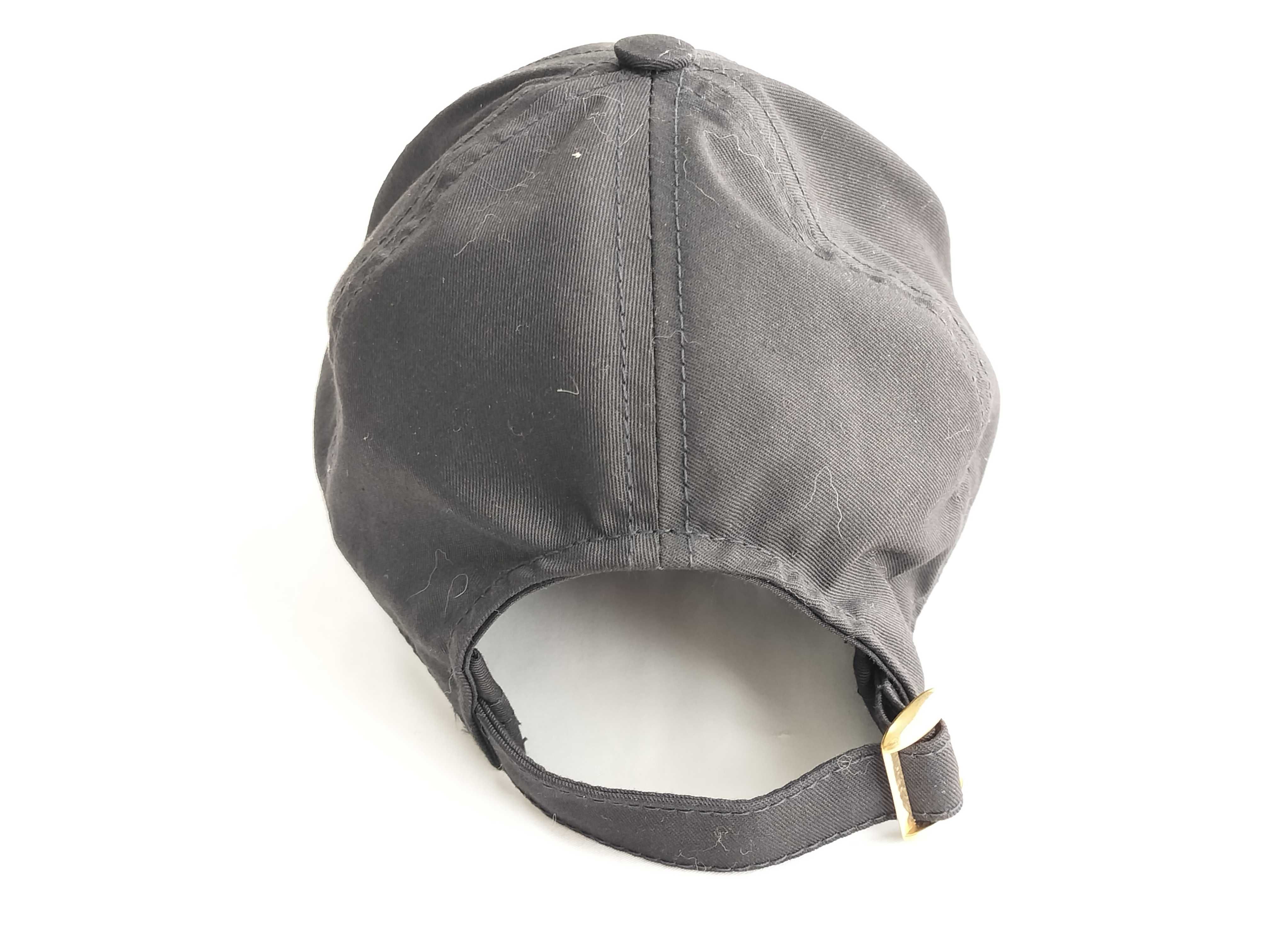 caps and other accessories — view 3