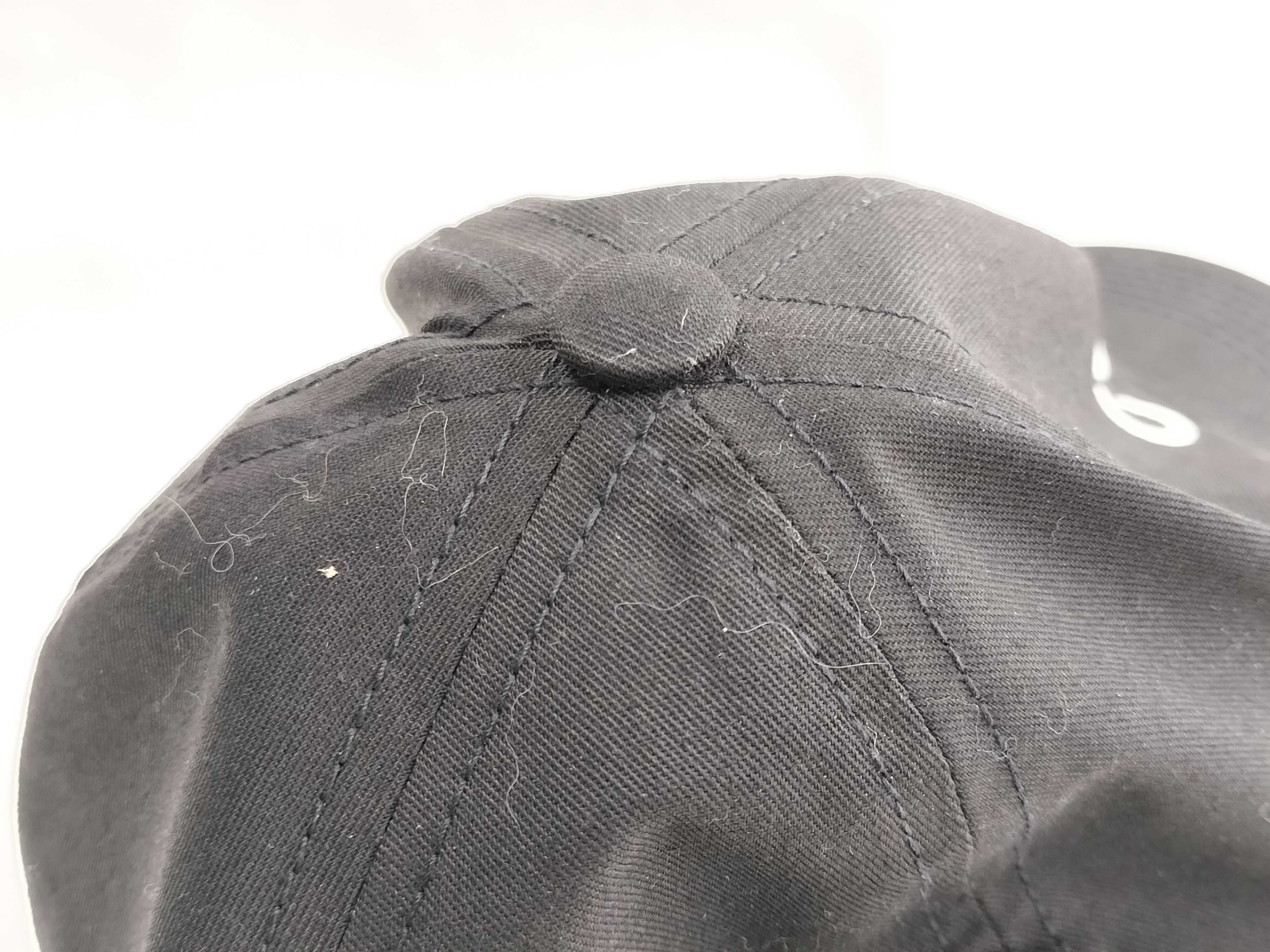 caps and other accessories — view 10