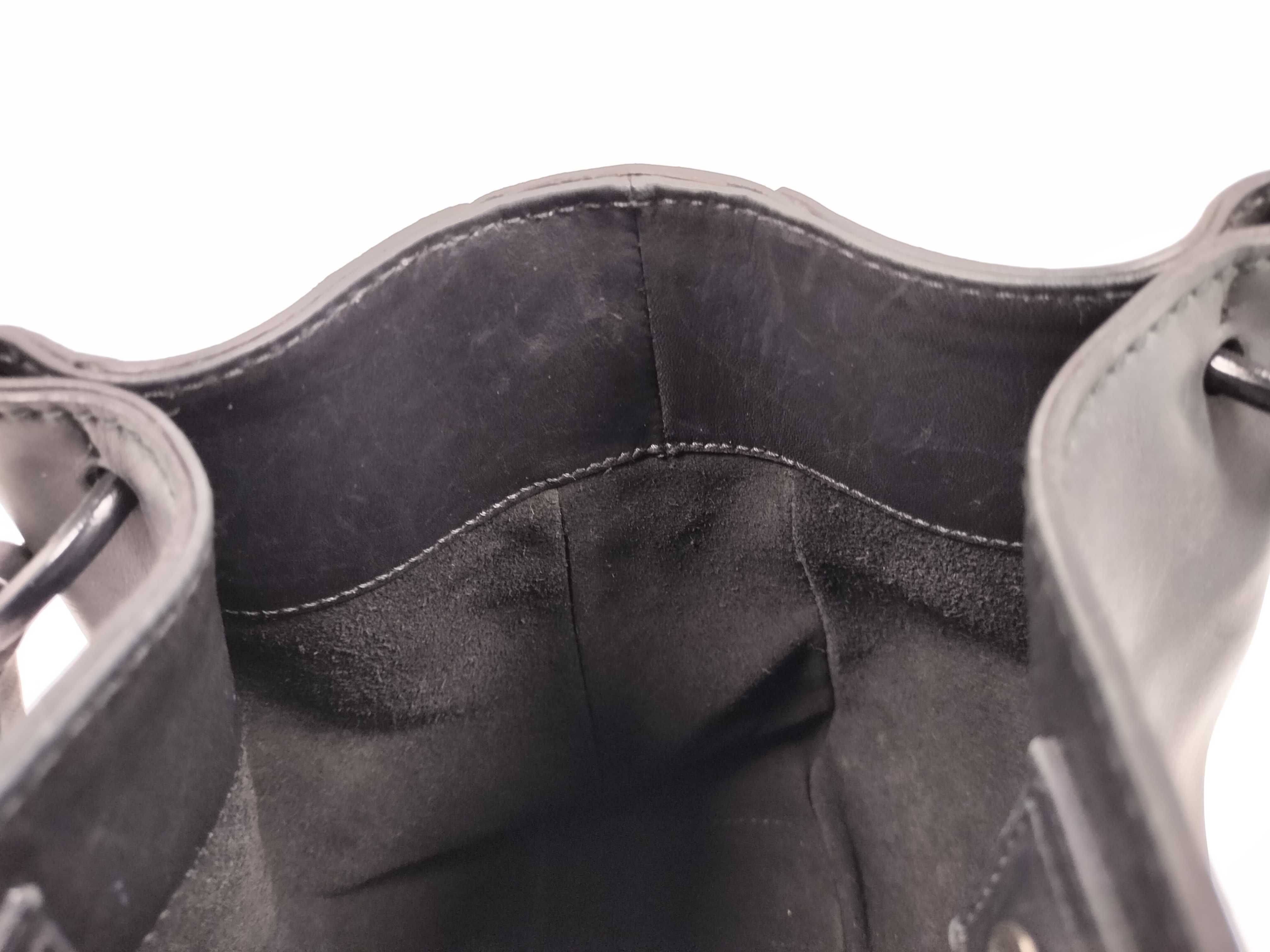 Tote Bag, Gucci Tote Bag from the Tom Ford era, with pouch, leather, black tote bag — view 8