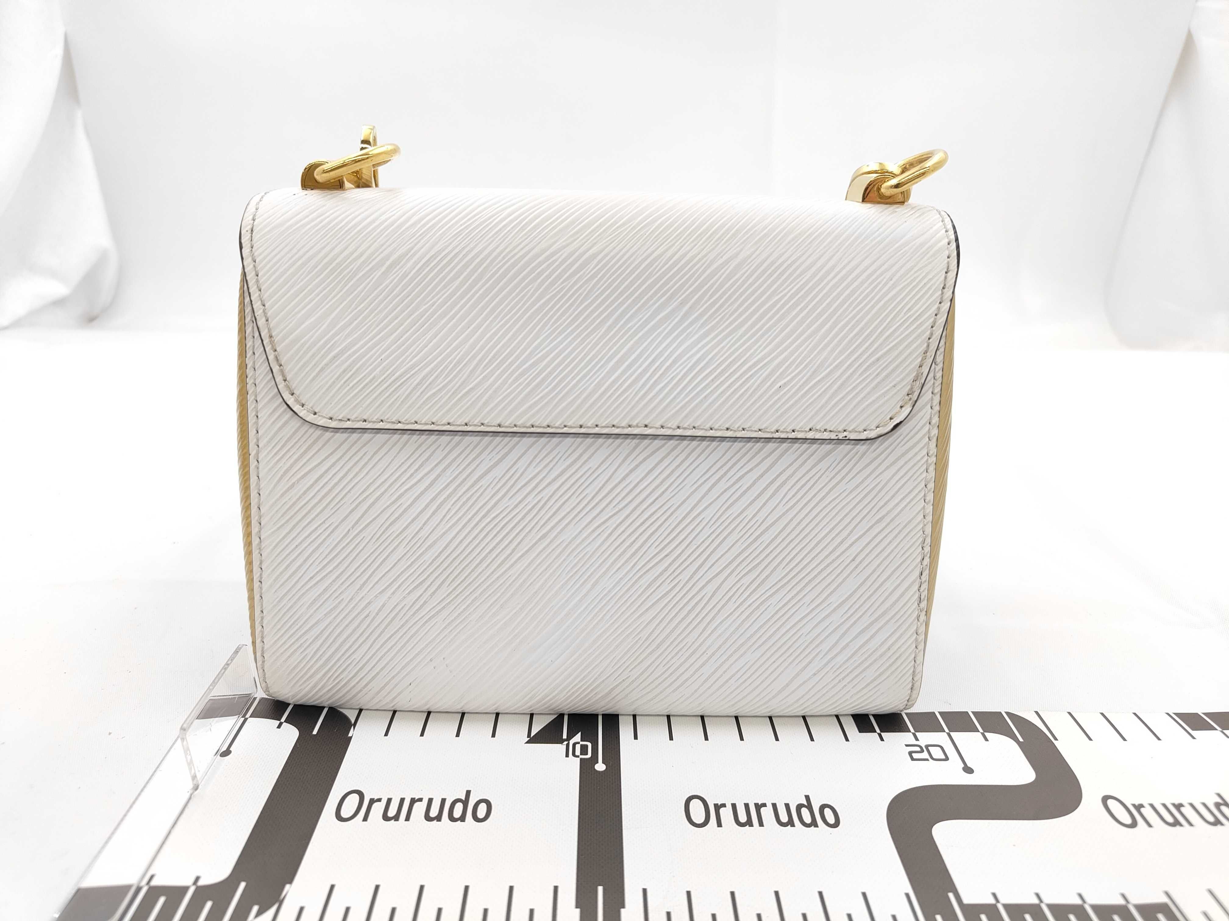 Twist MM Shoulder Bag — view 2