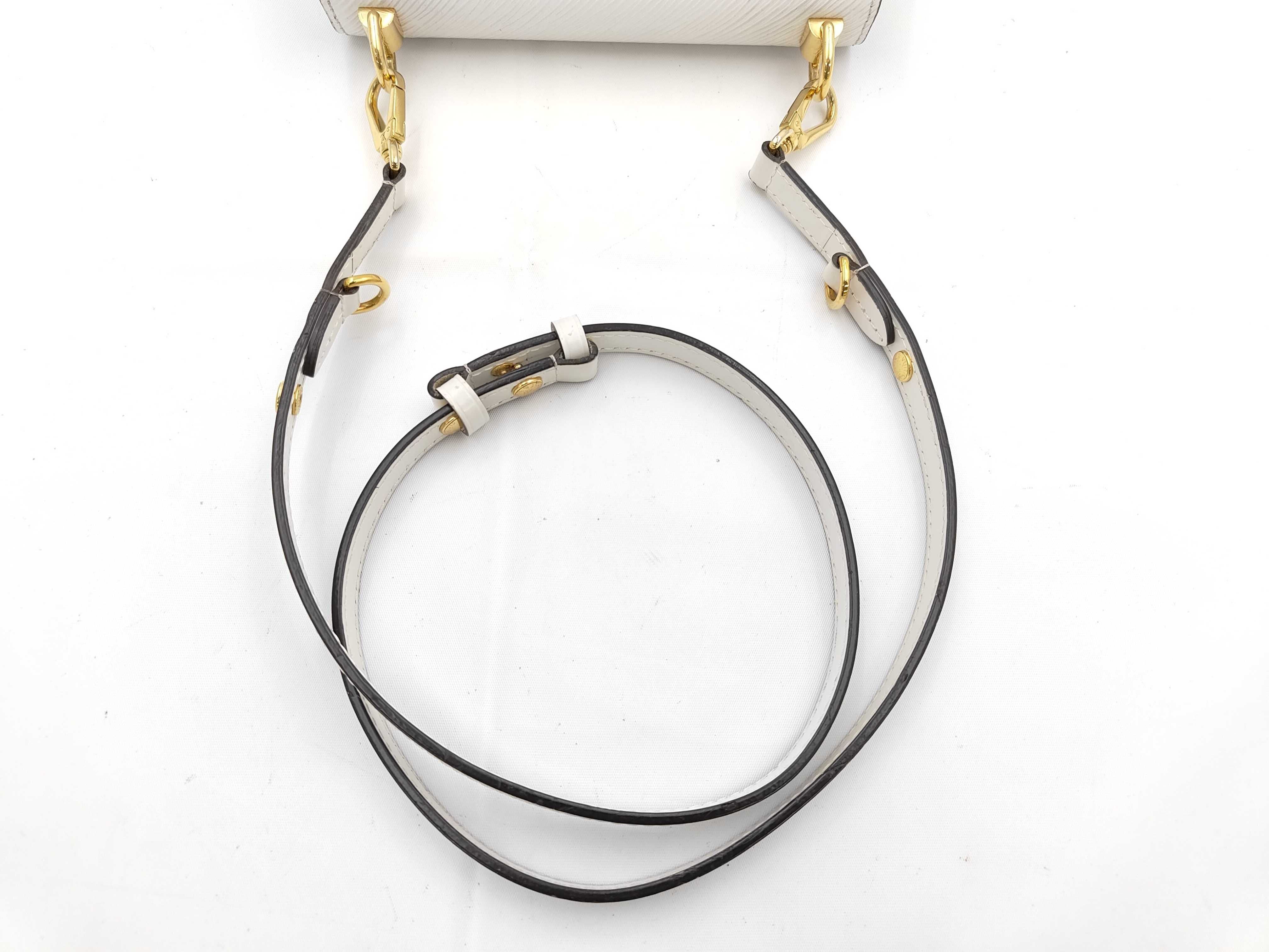 Twist MM Shoulder Bag — view 3