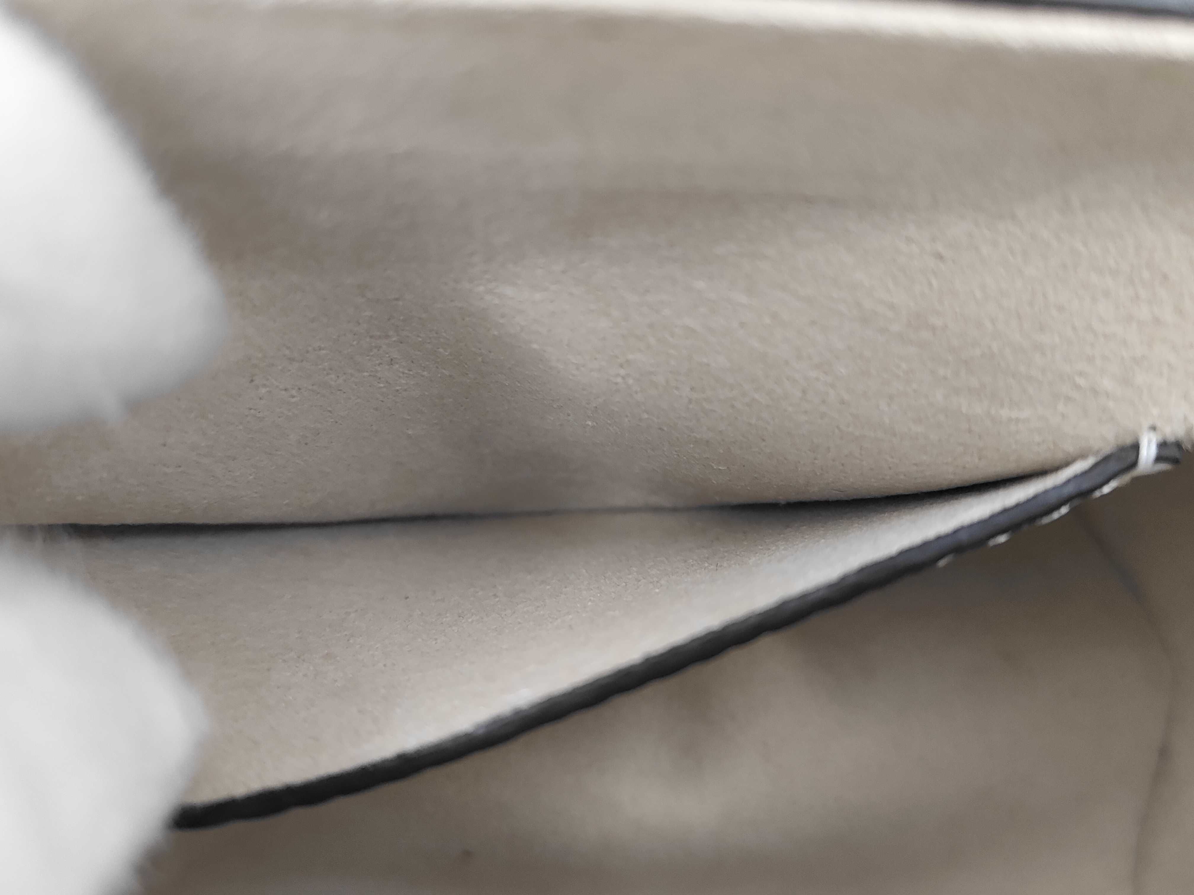 Twist MM Shoulder Bag — view 10