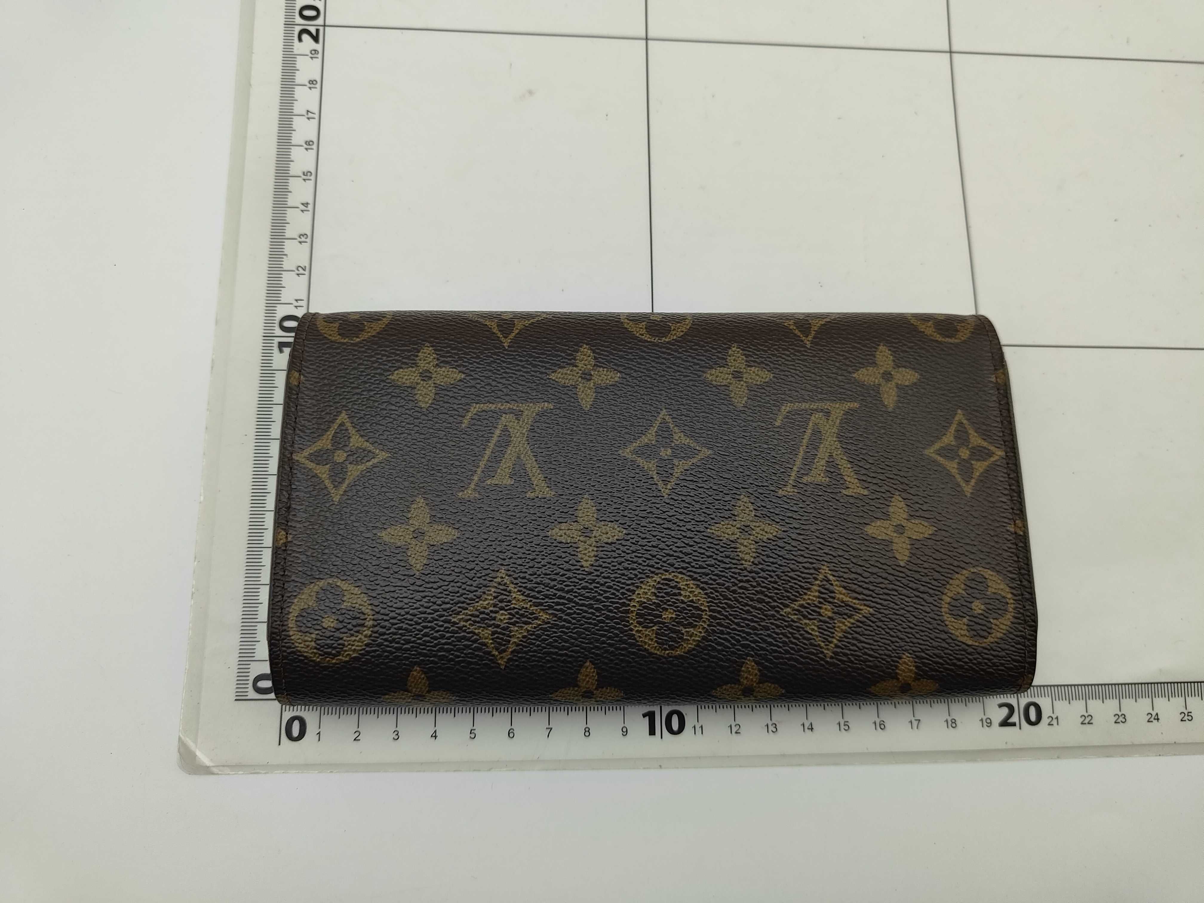 Monogram Portefeuille International Wallet — view 2
