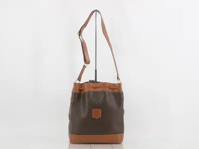 Drawstring Shoulder with Pouch