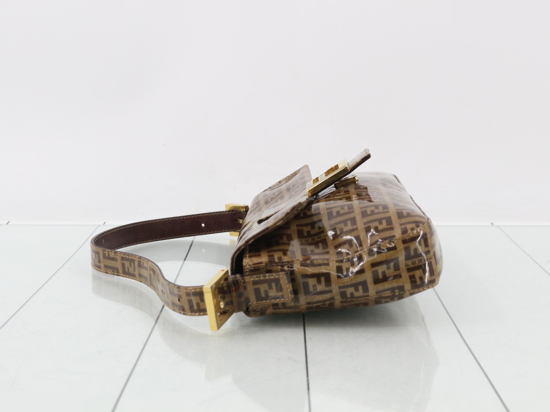 Zucchino (Bag) - Handbag, Mamma Bucket, Brown, Enamel — view 4