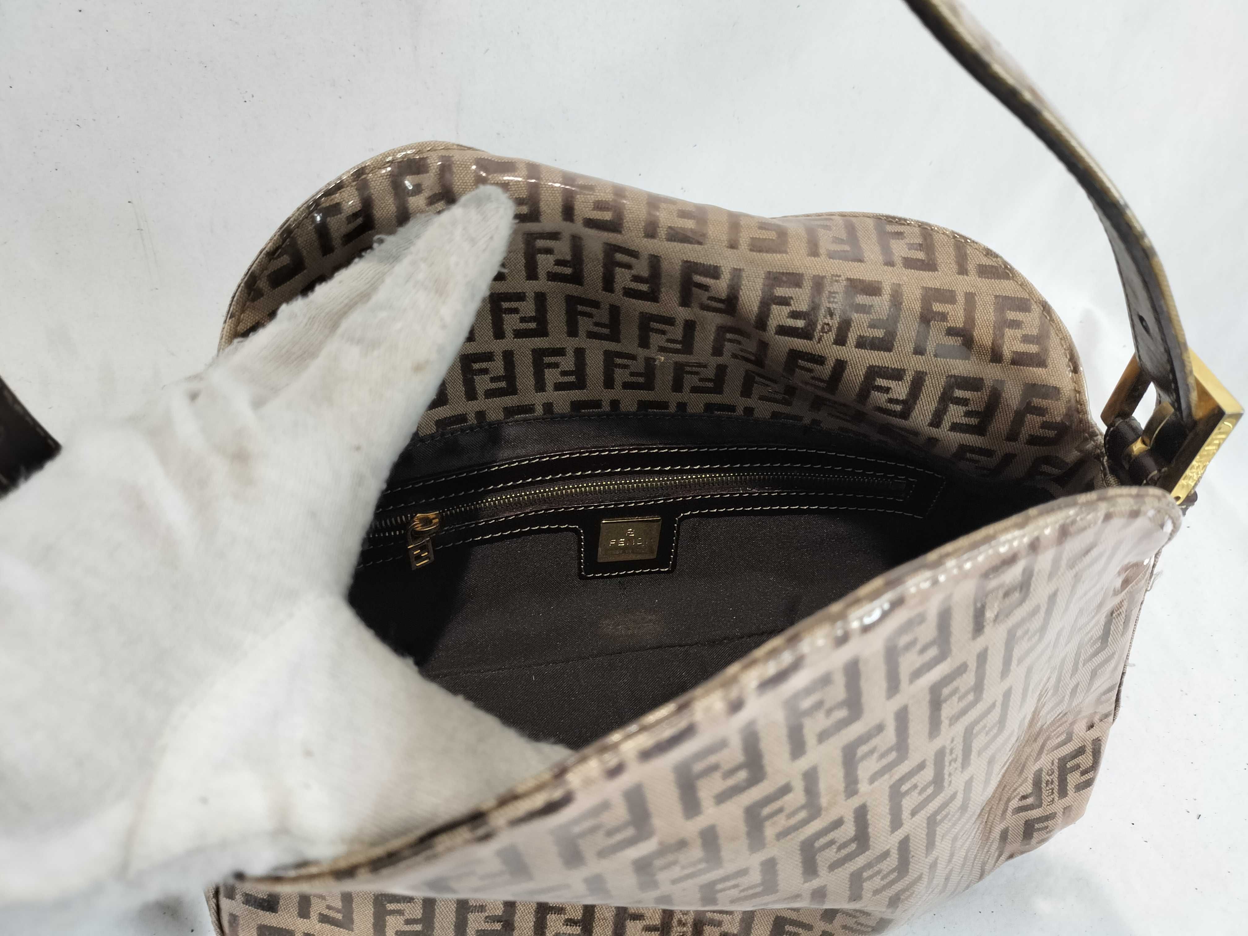 Mamma One-Shoulder Bag / Zucchino Leather / Gold Hardware / Enamel Handbag — view 9