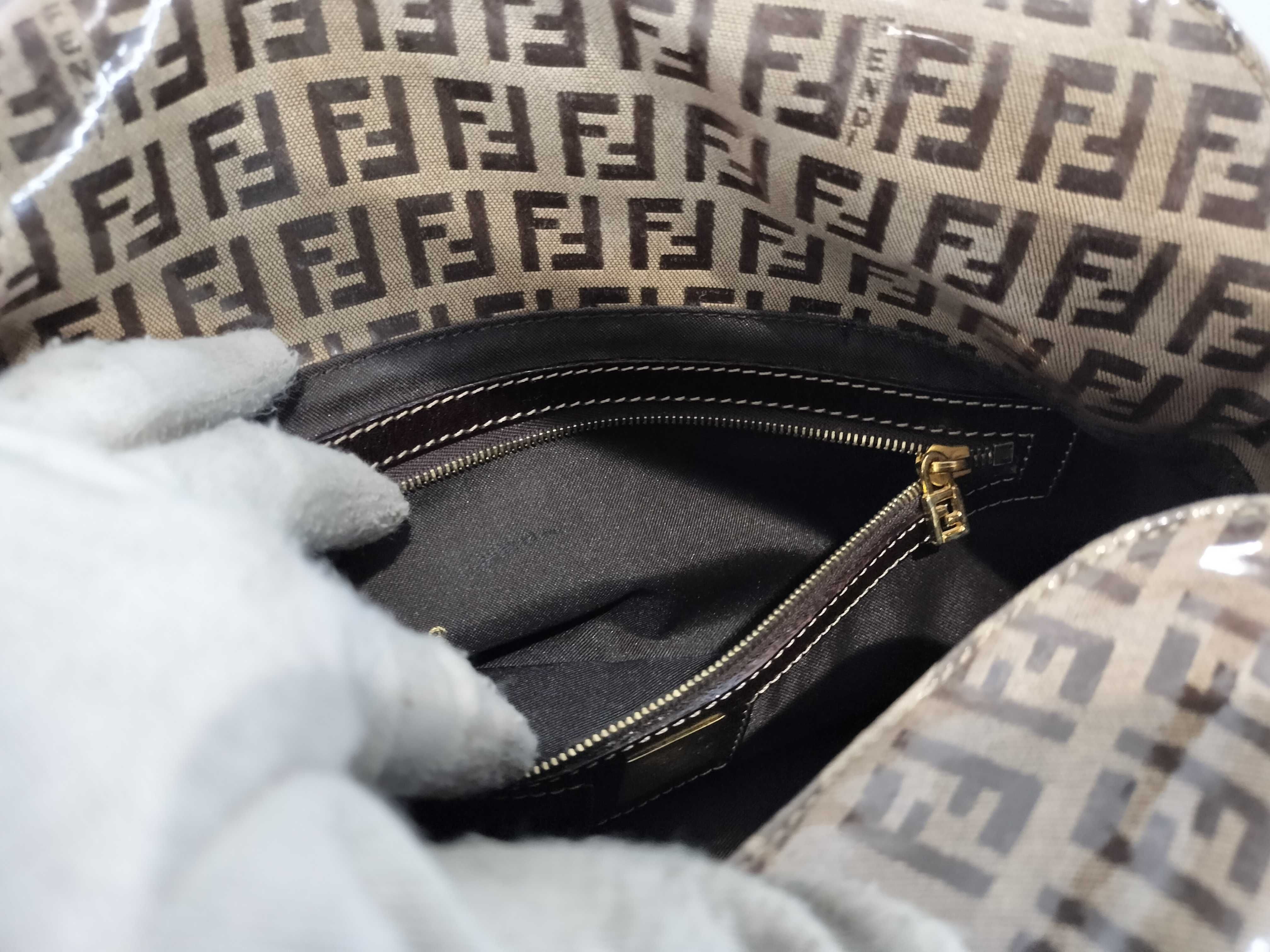 Mamma One-Shoulder Bag / Zucchino Leather / Gold Hardware / Enamel Handbag — view 10
