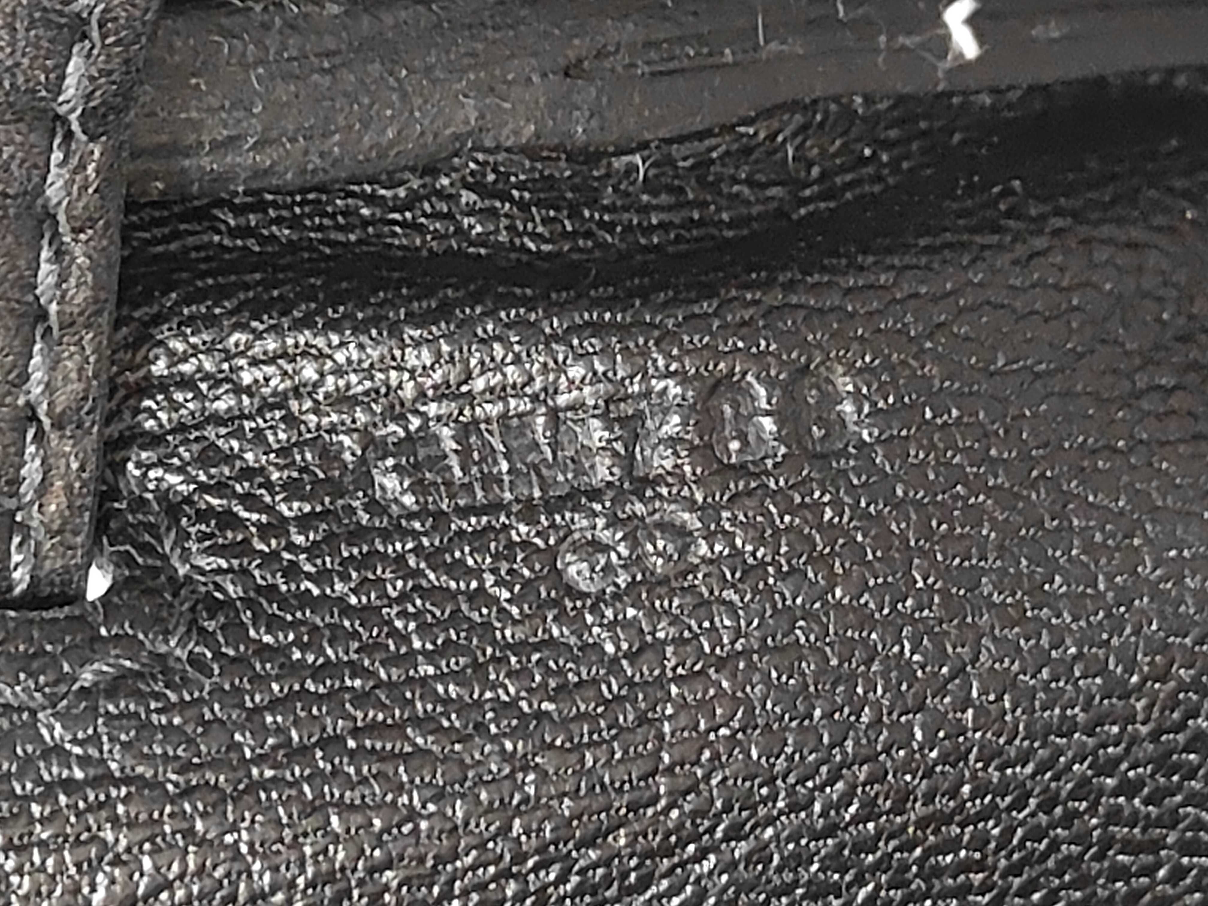 Kelly Messenger PM Evergrain Black SS K Stamp Shoulder Bag — view 10