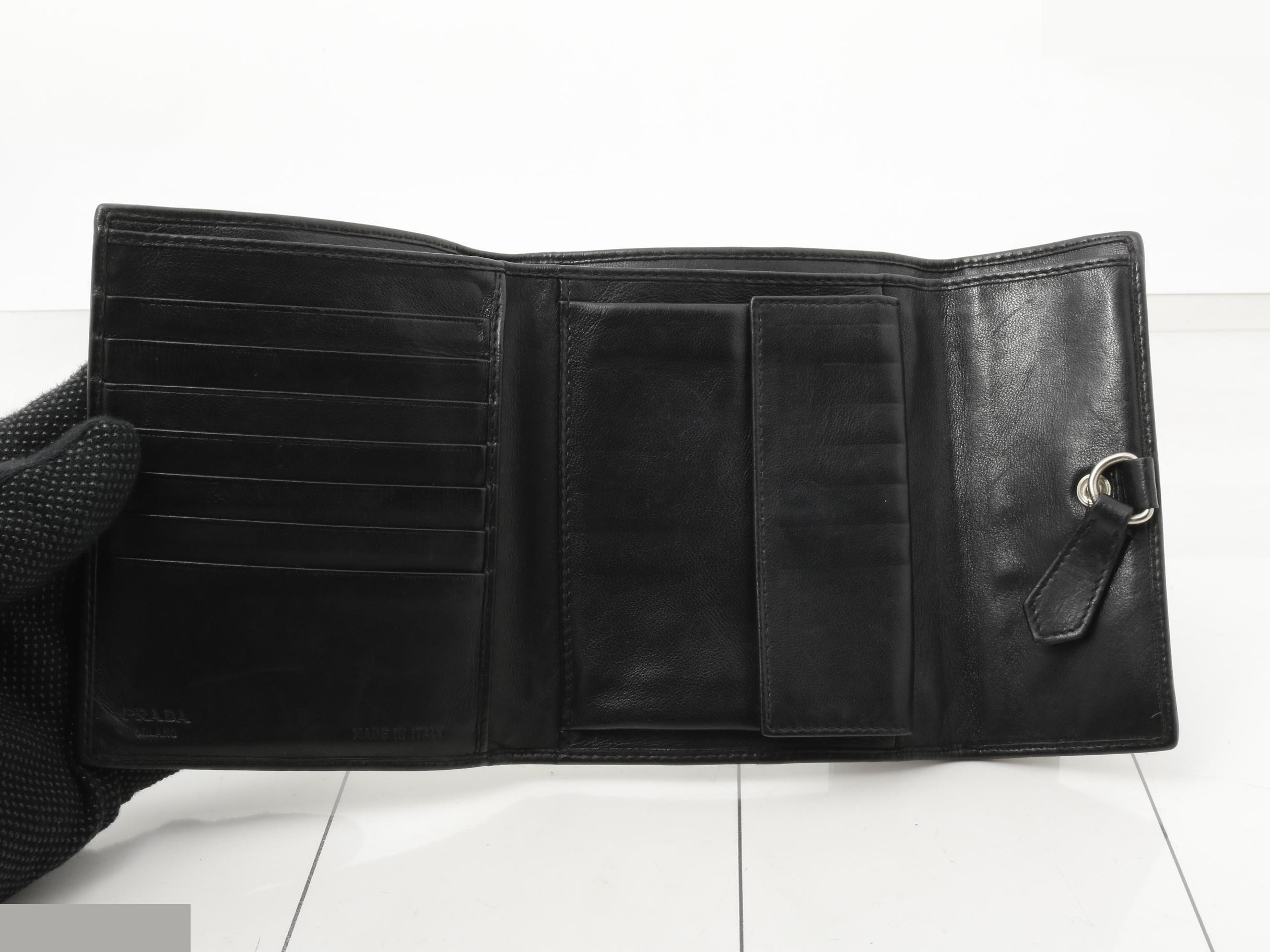 Other lines: Bags and Wallets — view 4