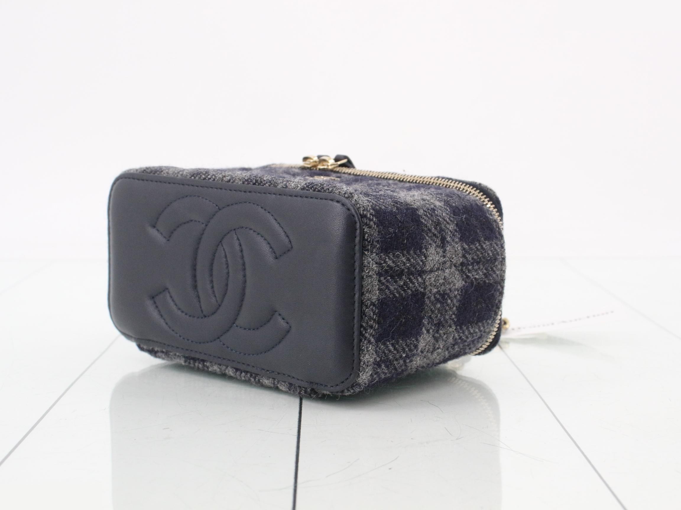 Tweed Vanity Chain Shoulder Bag — view 6