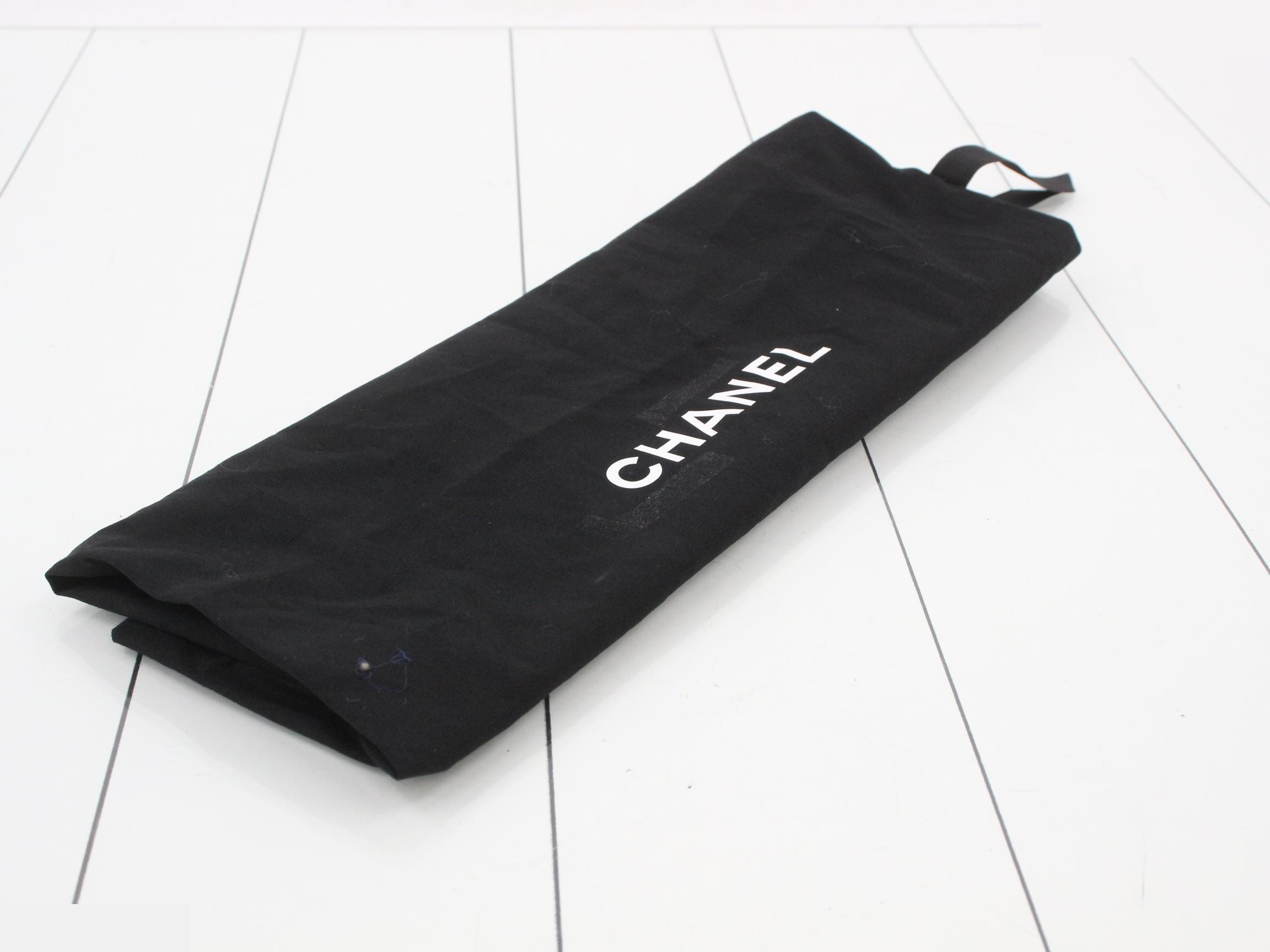 Tweed Vanity Chain Shoulder Bag — view 7