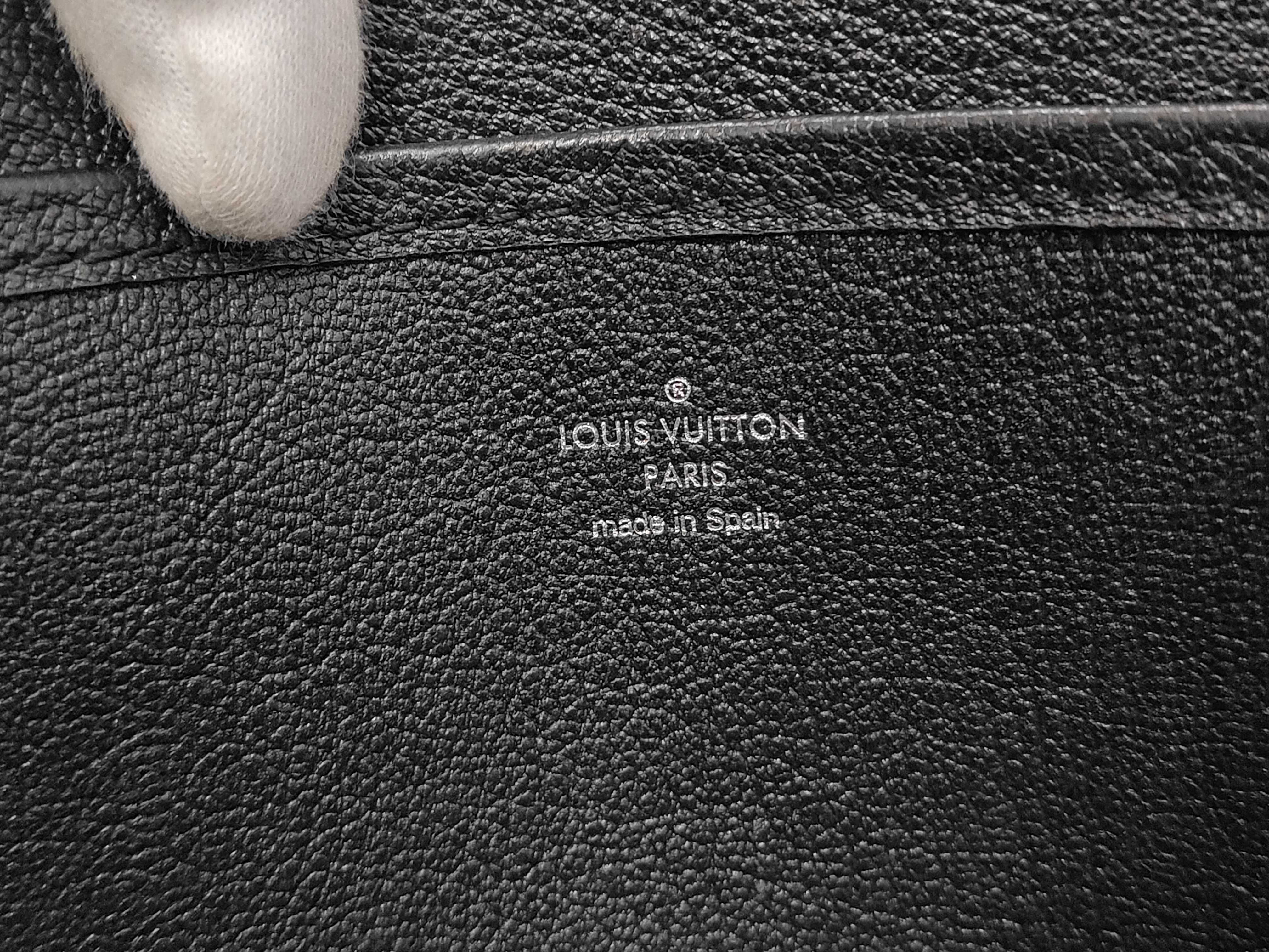M52817 Cabas Voyage Trion Tote Bag — view 9