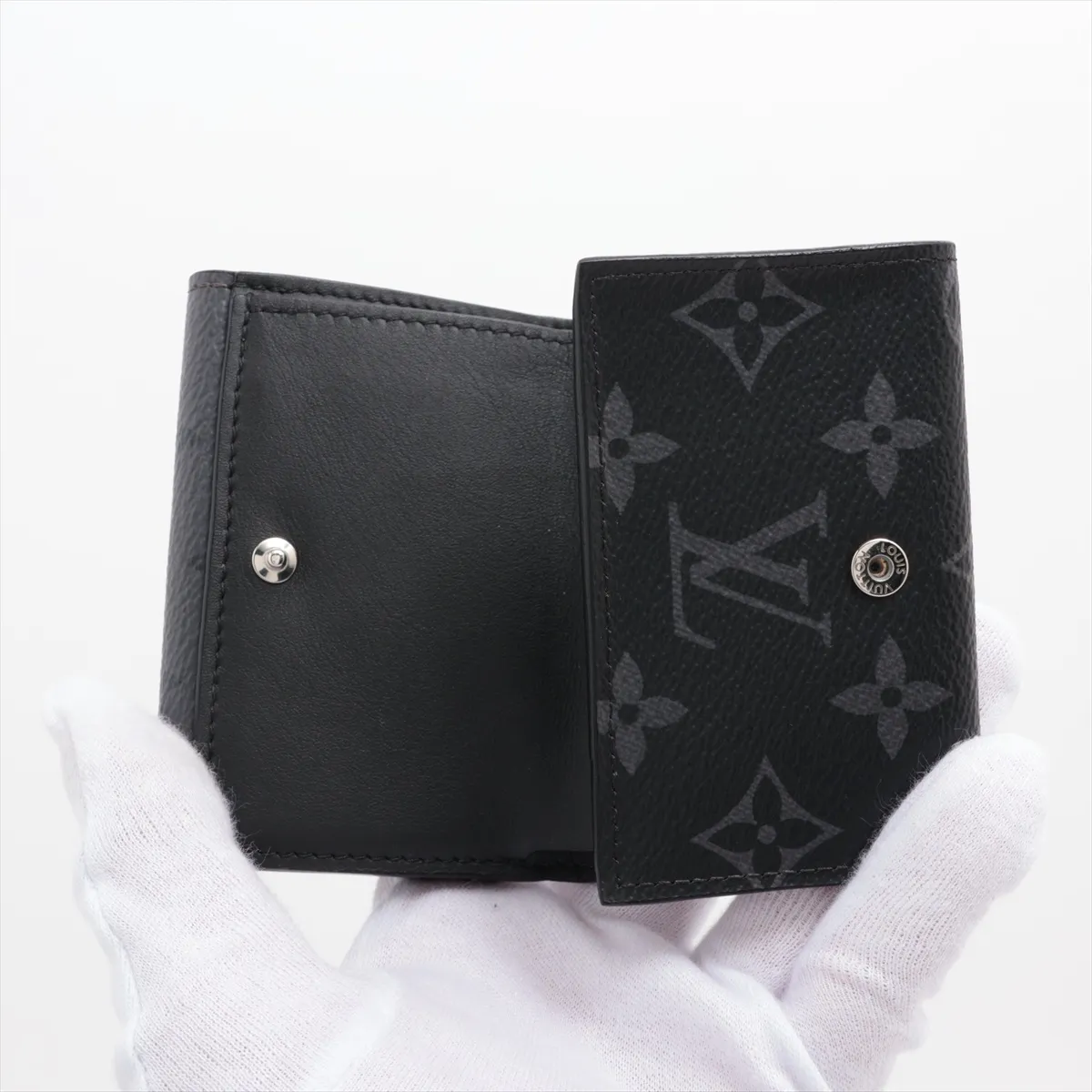 Monogram Eclipse Discovery Compact Wallet M45417 Light Gray x Black Compact Wallet RFID Activated — view 4