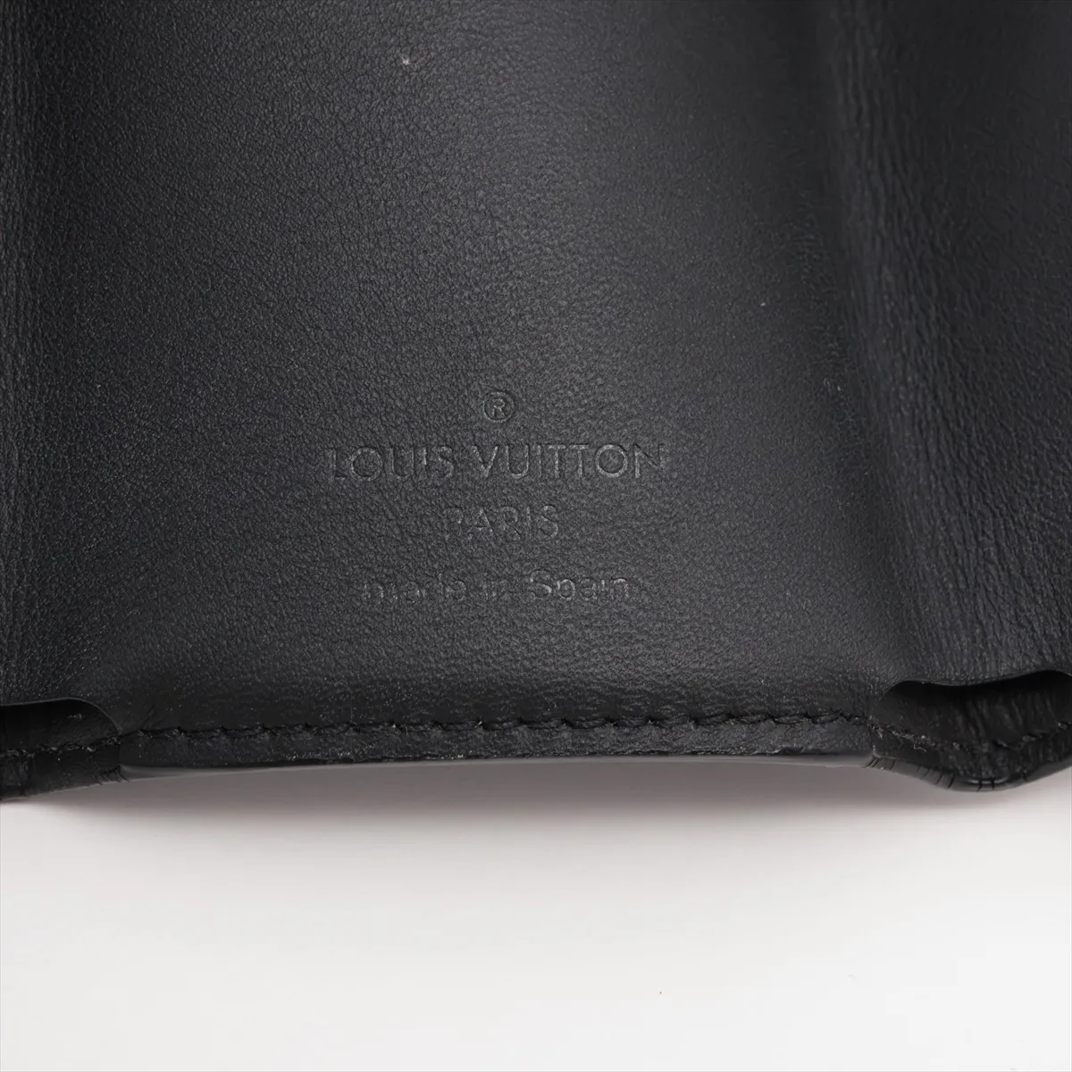 Monogram Eclipse Discovery Compact Wallet M45417 Light Gray x Black Compact Wallet RFID Activated — view 8