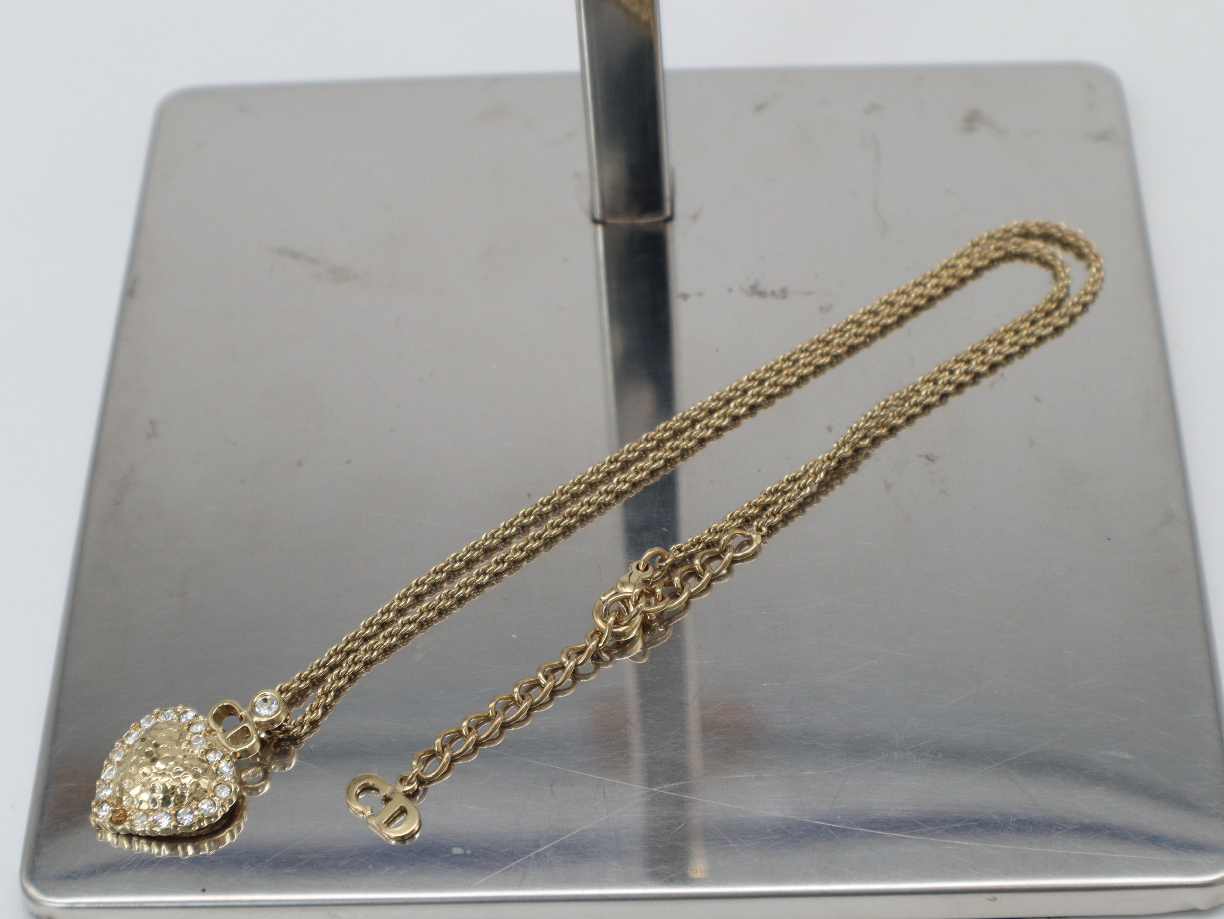 Heart Motif Rhinestone Necklace