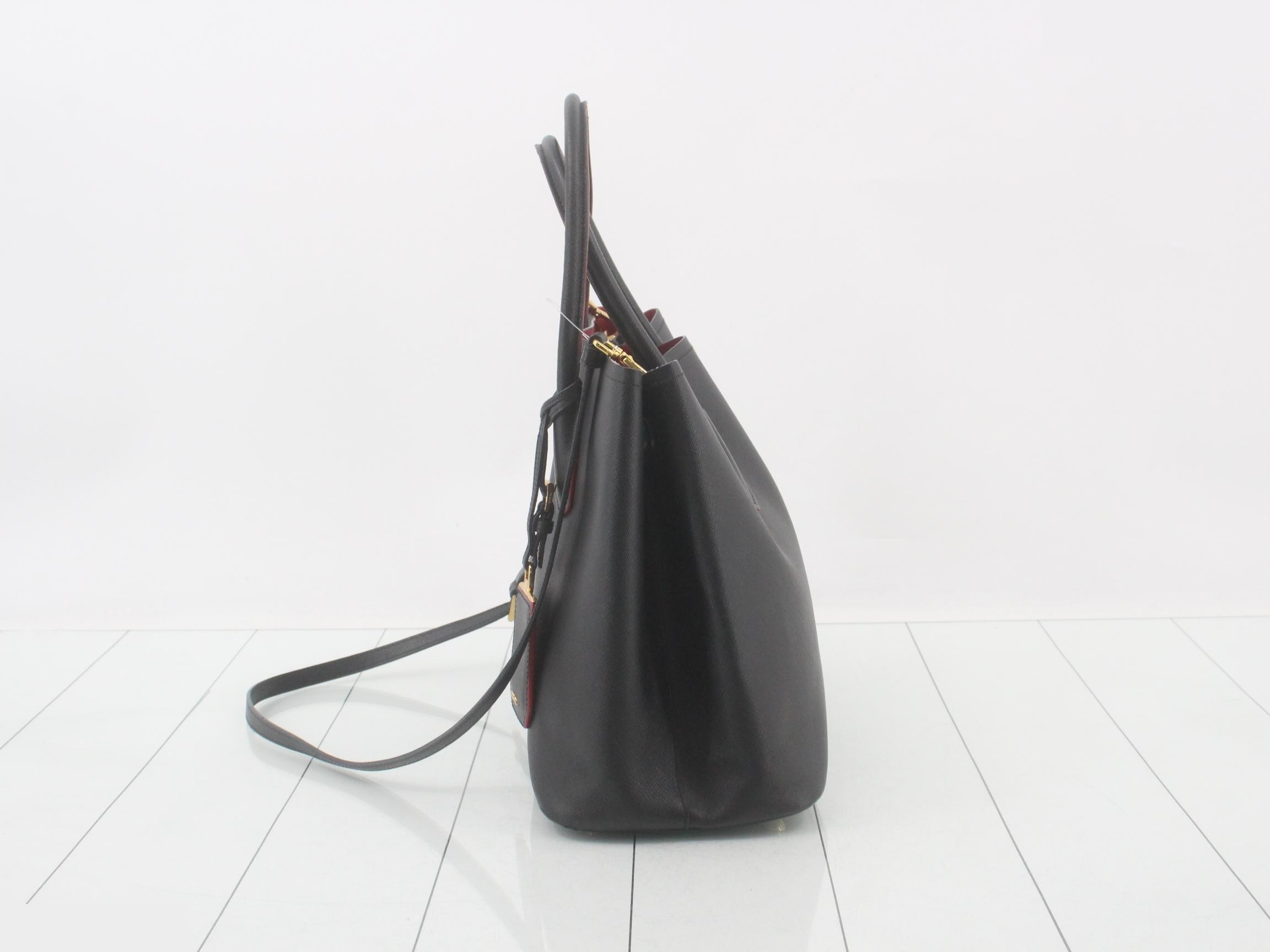Doublé Saffiano Shoulder Bag — view 3
