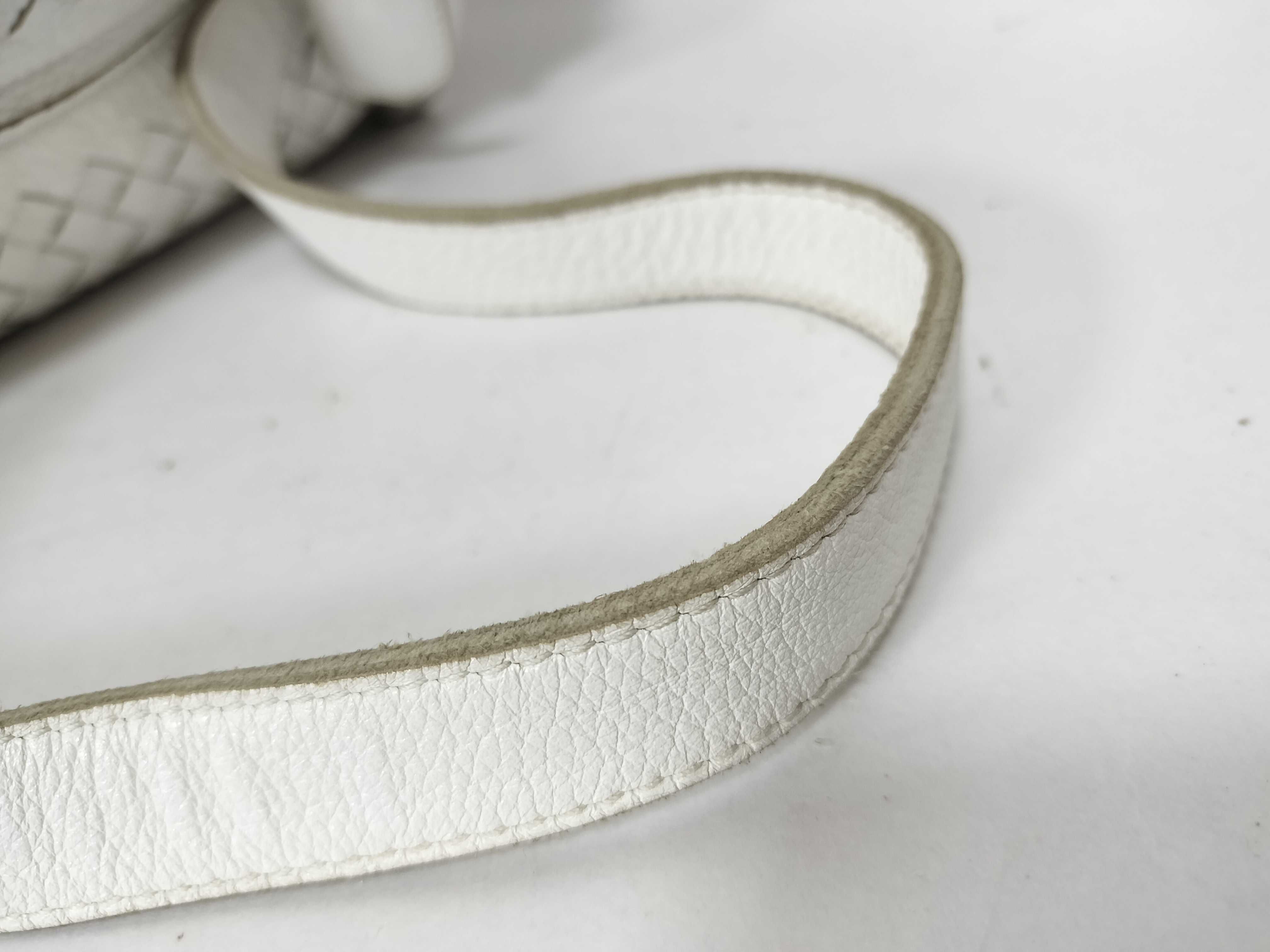Intrecciato Bottega Veneta Clasp-closure Intrecciato One-shoulder Bag — view 4