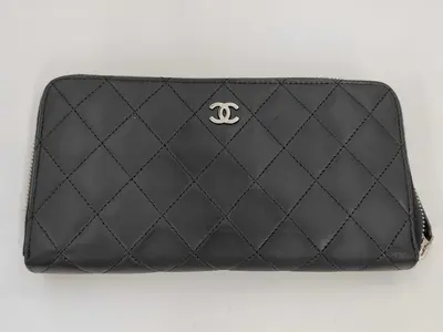Matelassé Wallet