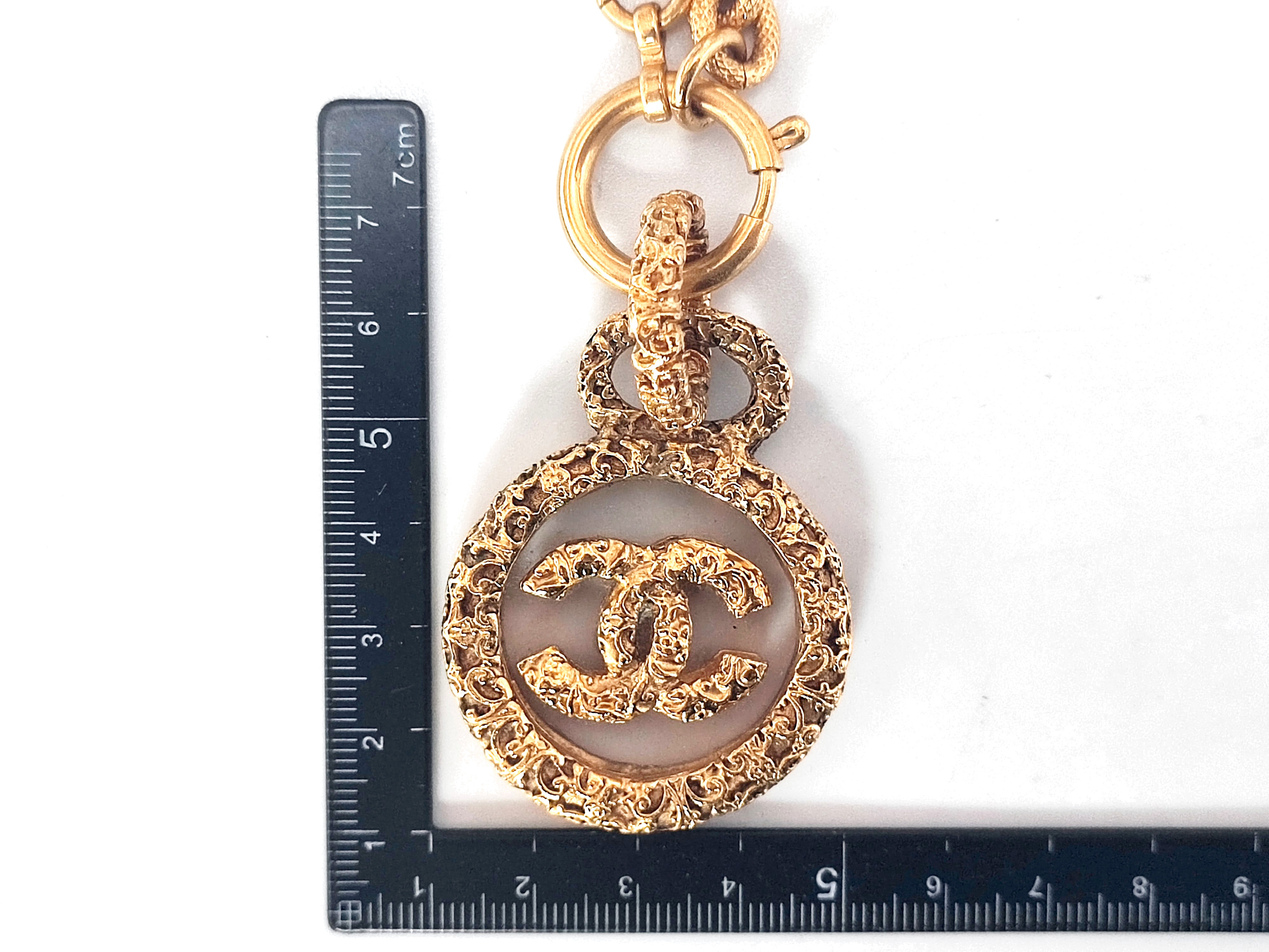 Coco Mark Lava Circle Necklace A — view 3