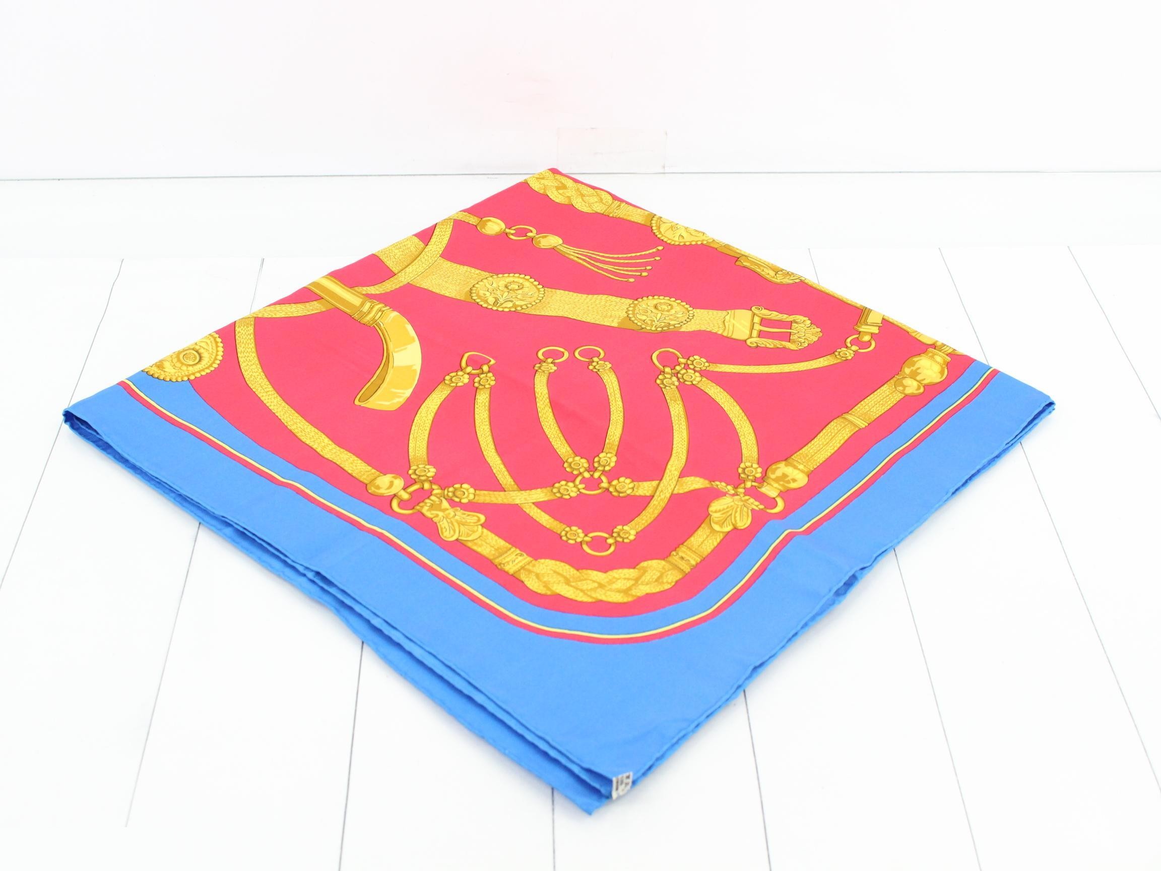scarf — view 2