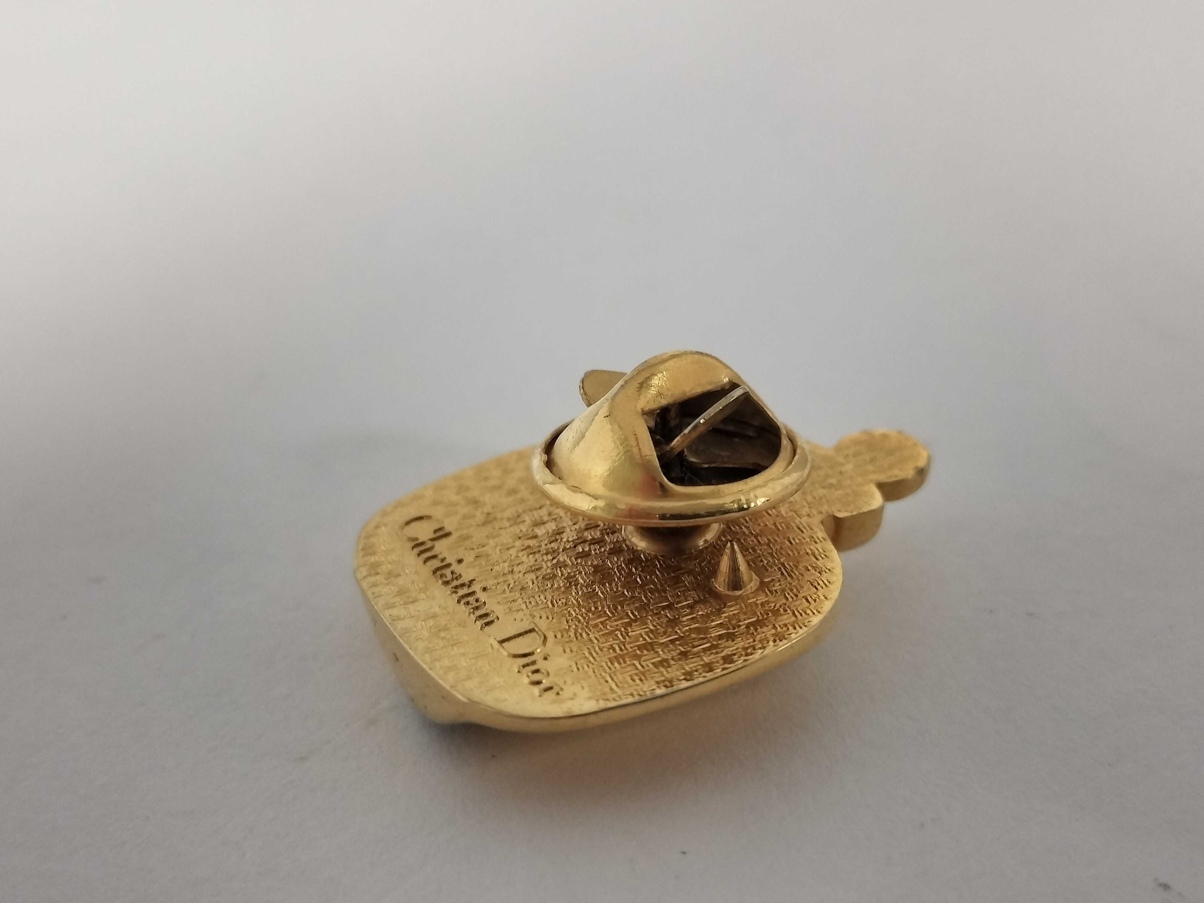 perfume bottle motif gold-tone pin badge brooch — view 8