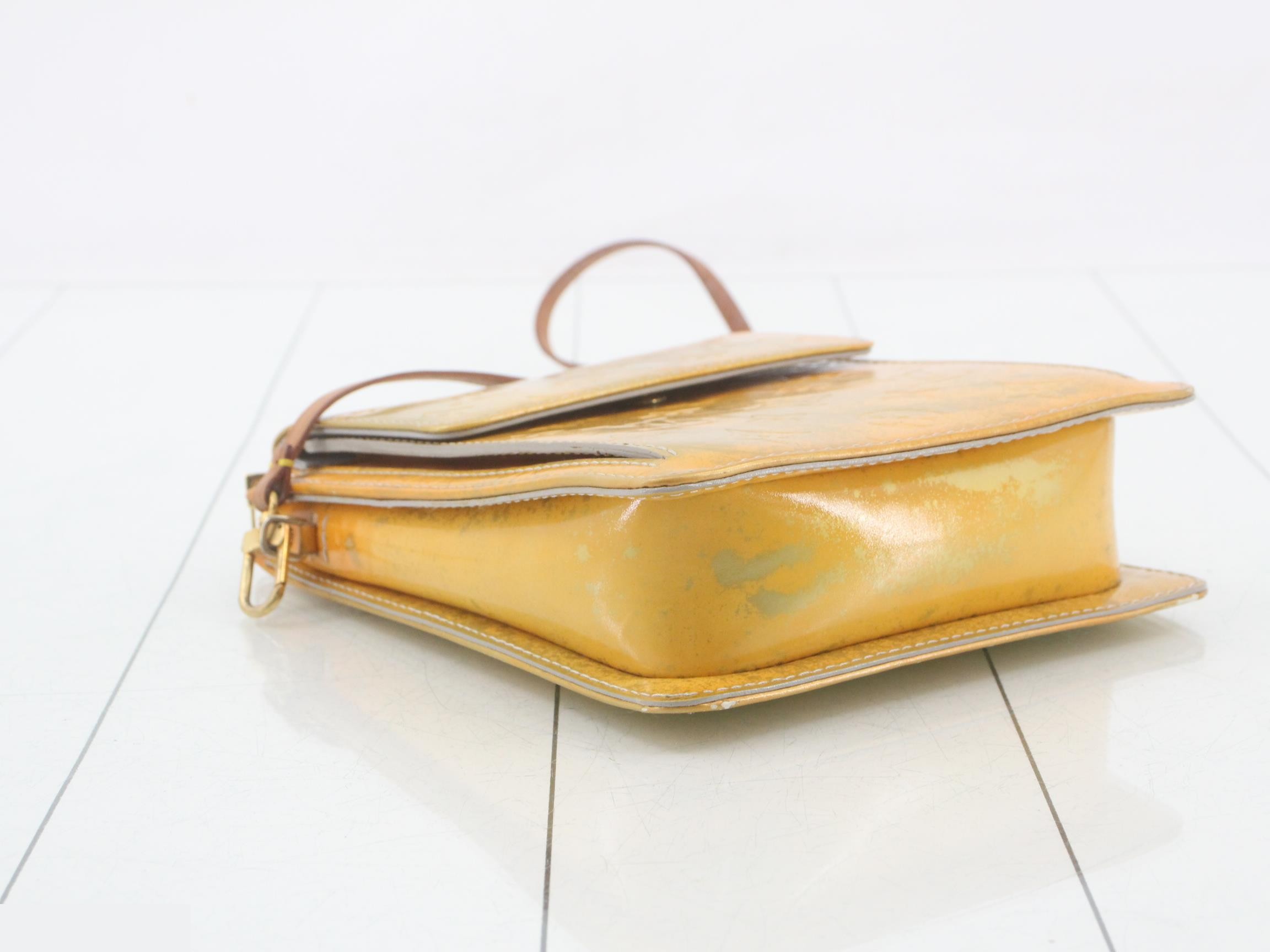 Vernis Mott Gris Shoulder Bag — view 5
