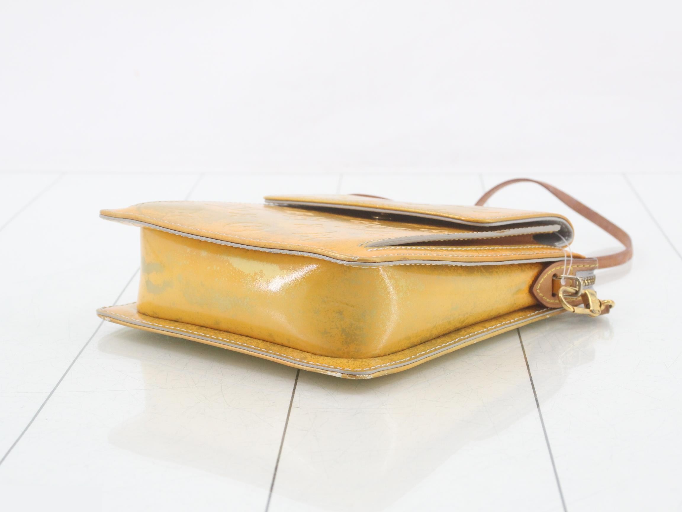 Vernis Mott Gris Shoulder Bag — view 6